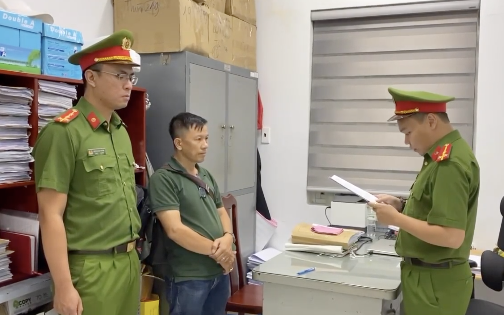 Bắt phó trưởng phòng kinh doanh của một công ty- Ảnh 2.