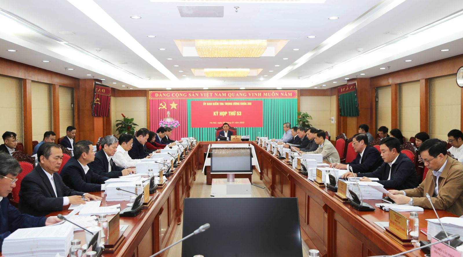 Bí thư tỉnh Vĩnh Phúc Dương Văn An bị đề nghị kỷ luật- Ảnh 1. Bí thư tỉnh Vĩnh Phúc Dương Văn An bị đề nghị kỷ luật- Ảnh 1.