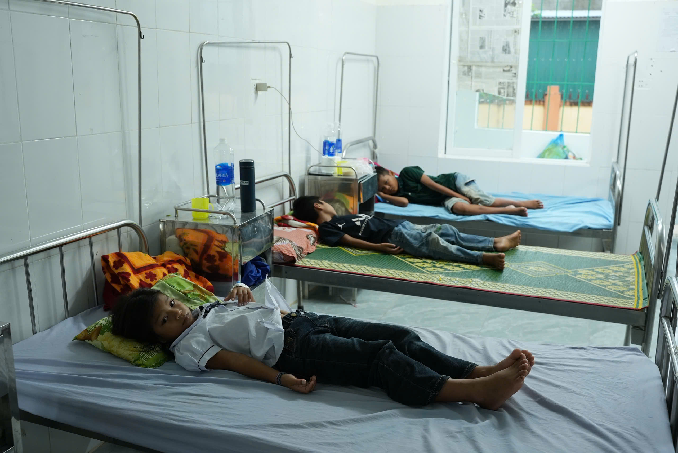 Tiết lộ loạt đơn giáo viên "tố" đích danh nữ phó hiệu trưởng Đỗ Thị Hồng Huế- Ảnh 2.