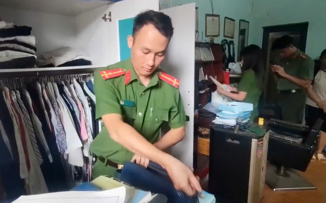 Khởi tố chủ tài khoản Lãng tử Tây Bắc chiếm đoạt tiền từ thiện - Ảnh 2.