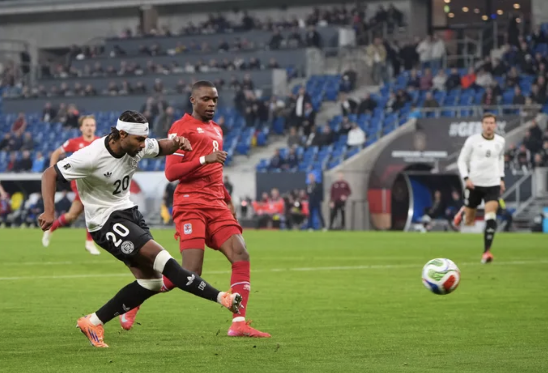 Đức thắng dễ Luxembourg, tiến gần vé dự World Cup thứ 19 liên tiếp - Ảnh 1.