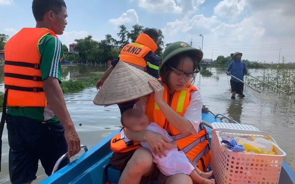 Lũ đặc biệt lớn trên sông Cầu , Thương , Cà Lồ: Cảnh báo khẩn cấp từ Bộ NN - MT - Ảnh 2.