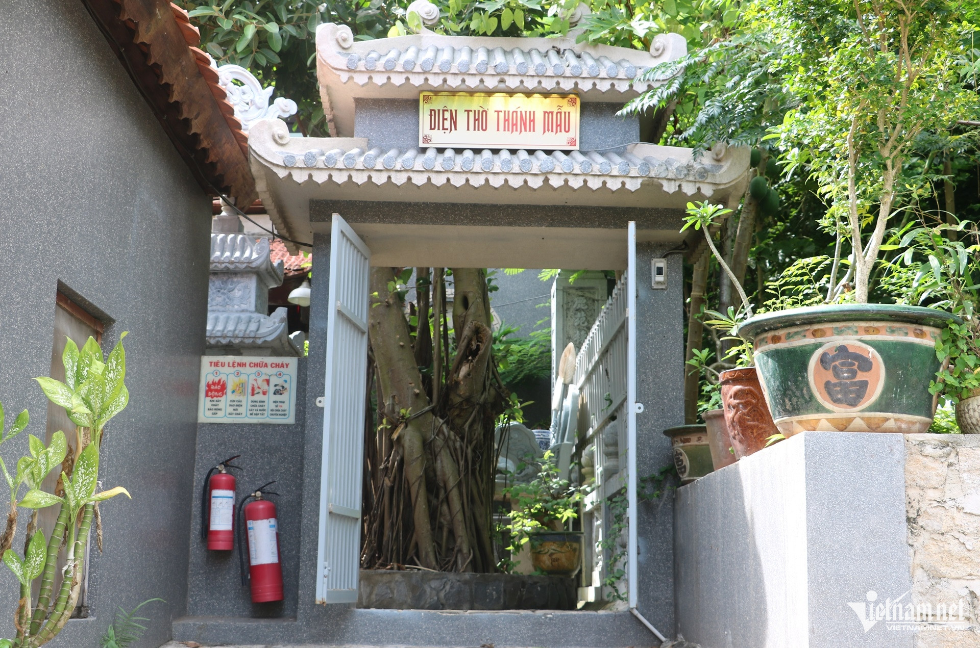 Bên trong chùa Linh Phong nơi kim quan Trưởng lão Hòa Thượng Thích Trí Tịnh nhập tháp - Ảnh 13. Bên trong chùa Linh Phong nơi kim quan Trưởng lão Hòa Thượng Thích Trí Tịnh nhập tháp - Ảnh 13.