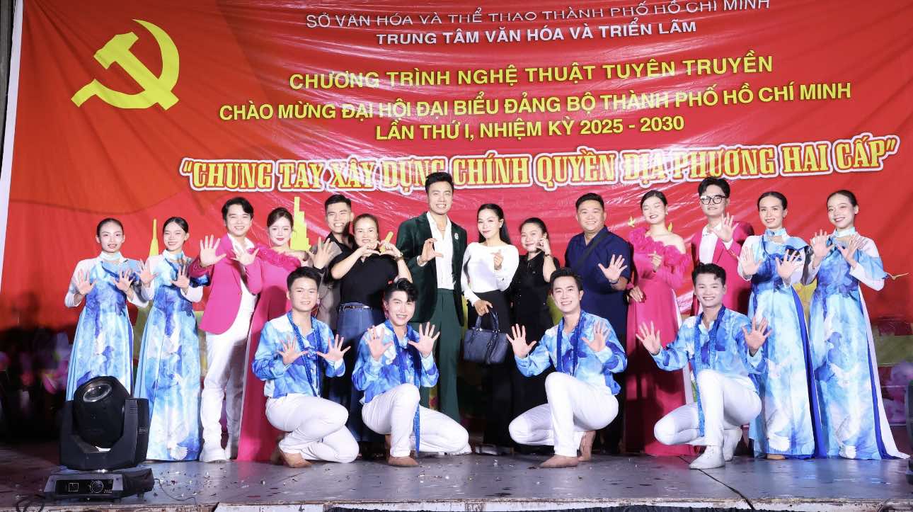Háo hức với chương trình nghệ thuật chào mừng Đại hội Đảng bộ TP HCM lần thứ I - Ảnh 1.