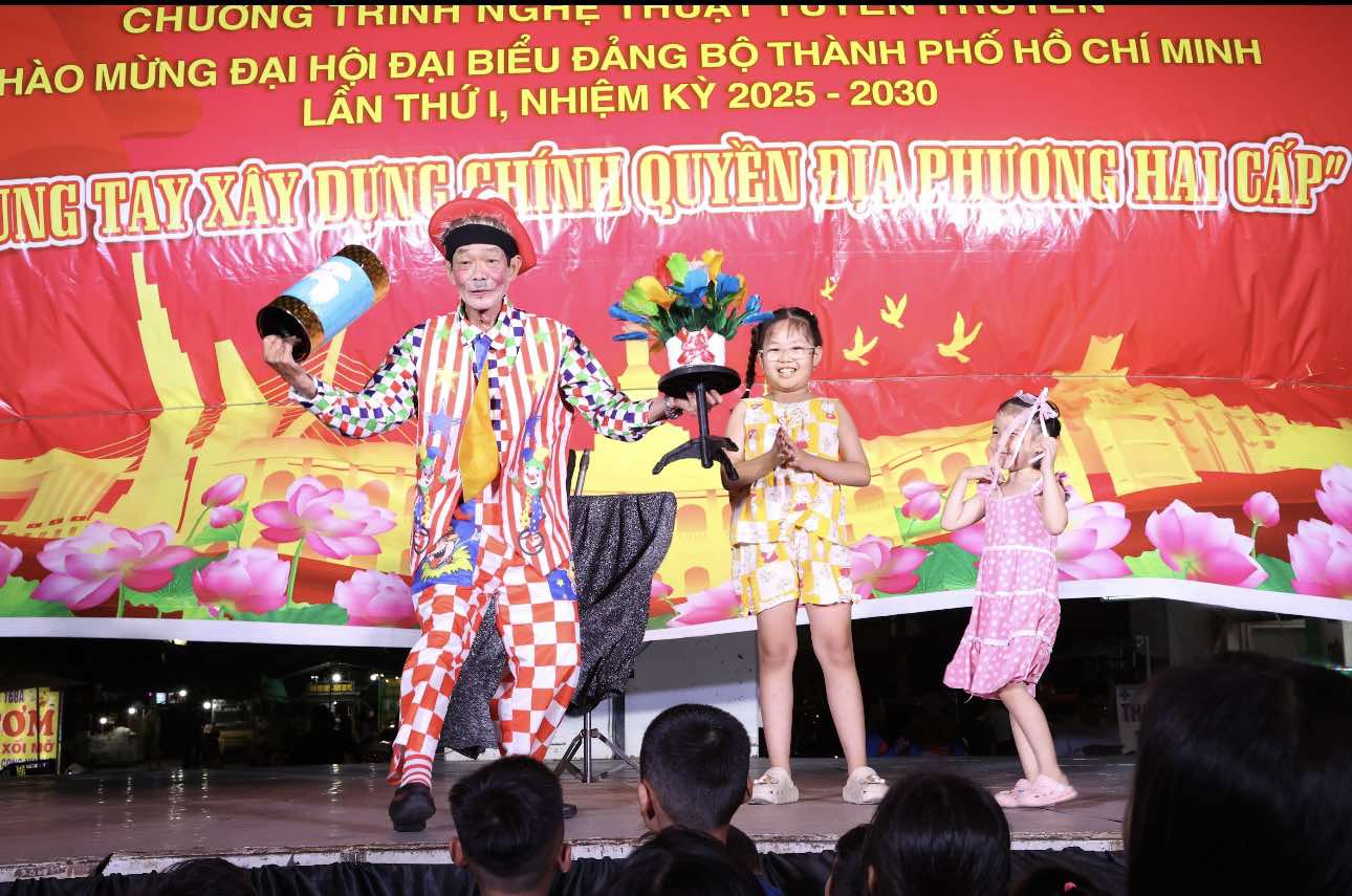 Háo hức với chương trình nghệ thuật chào mừng Đại hội Đảng bộ TP HCM lần thứ I - Ảnh 4.