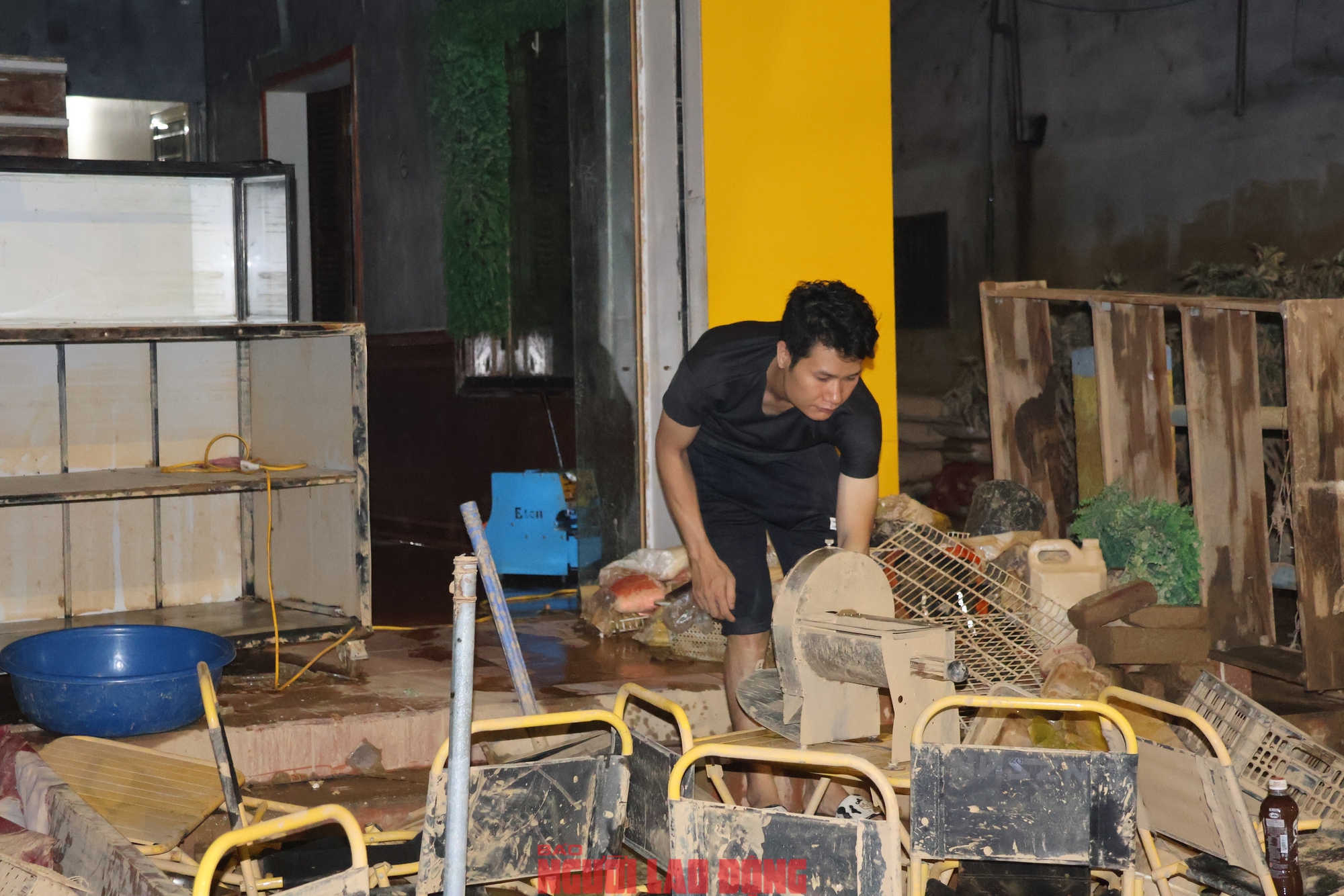 Người dân Thái Nguyên khắc phục hậu quả trận lũ lịch sử chưa từng có - Ảnh 19.