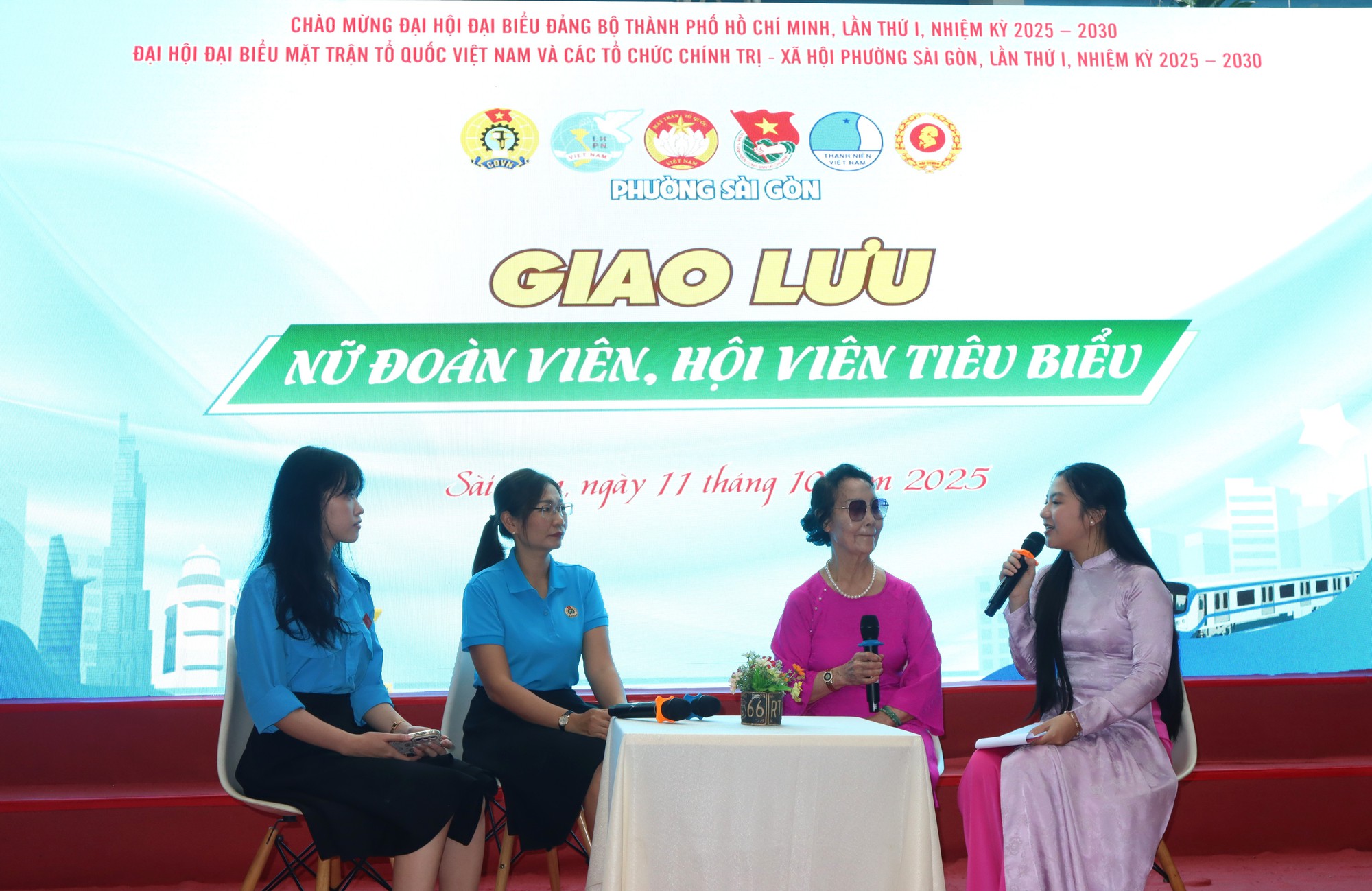 Phường Sài Gòn tổ chức nhiều hoạt động ý nghĩa chào mừng Đại hội Đại biểu Đảng bộ TP HCM - Ảnh 1. Phường Sài Gòn tổ chức nhiều hoạt động ý nghĩa chào mừng Đại hội Đại biểu Đảng bộ TP HCM - Ảnh 1.