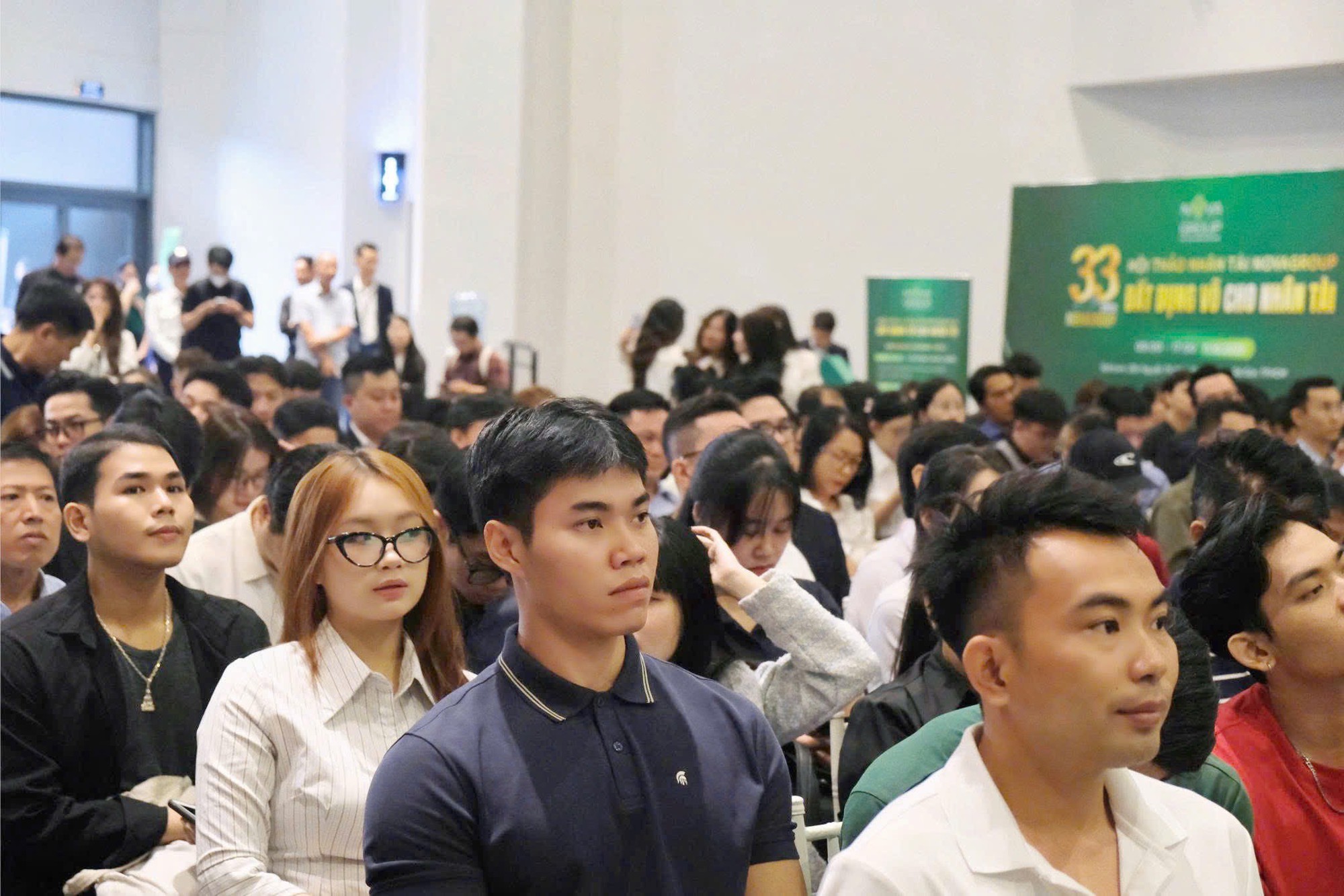 Sôi động mùa tuyển dụng cuối năm tại Hội thảo Nhân tài NovaGroup 2025 - Ảnh 1.