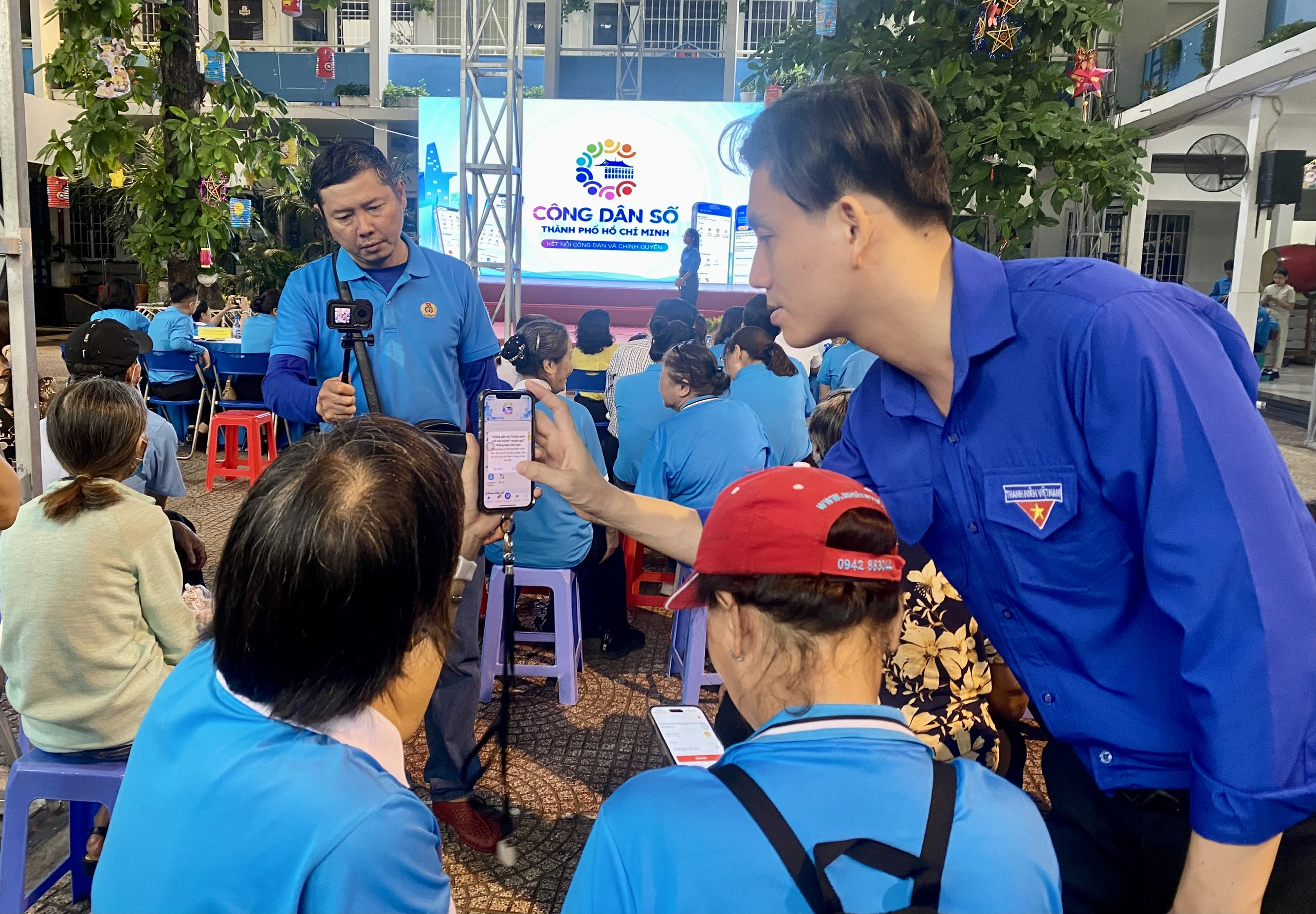 Phường Sài Gòn tổ chức nhiều hoạt động ý nghĩa chào mừng Đại hội Đại biểu Đảng bộ TP HCM - Ảnh 3.
