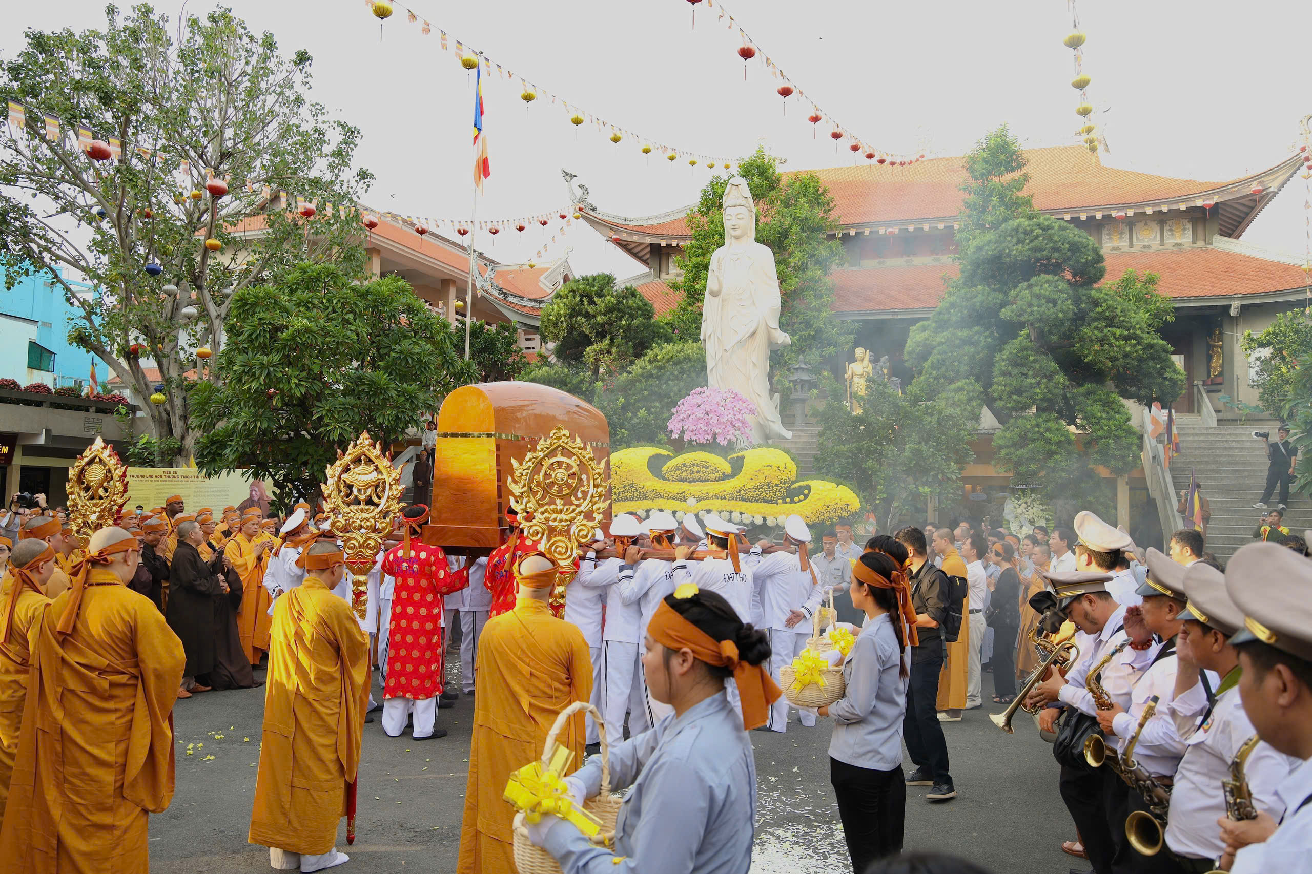Trang nghiêm lễ truy niệm Trưởng lão Hòa thượng Thích Trí Tịnh - Ảnh 19.