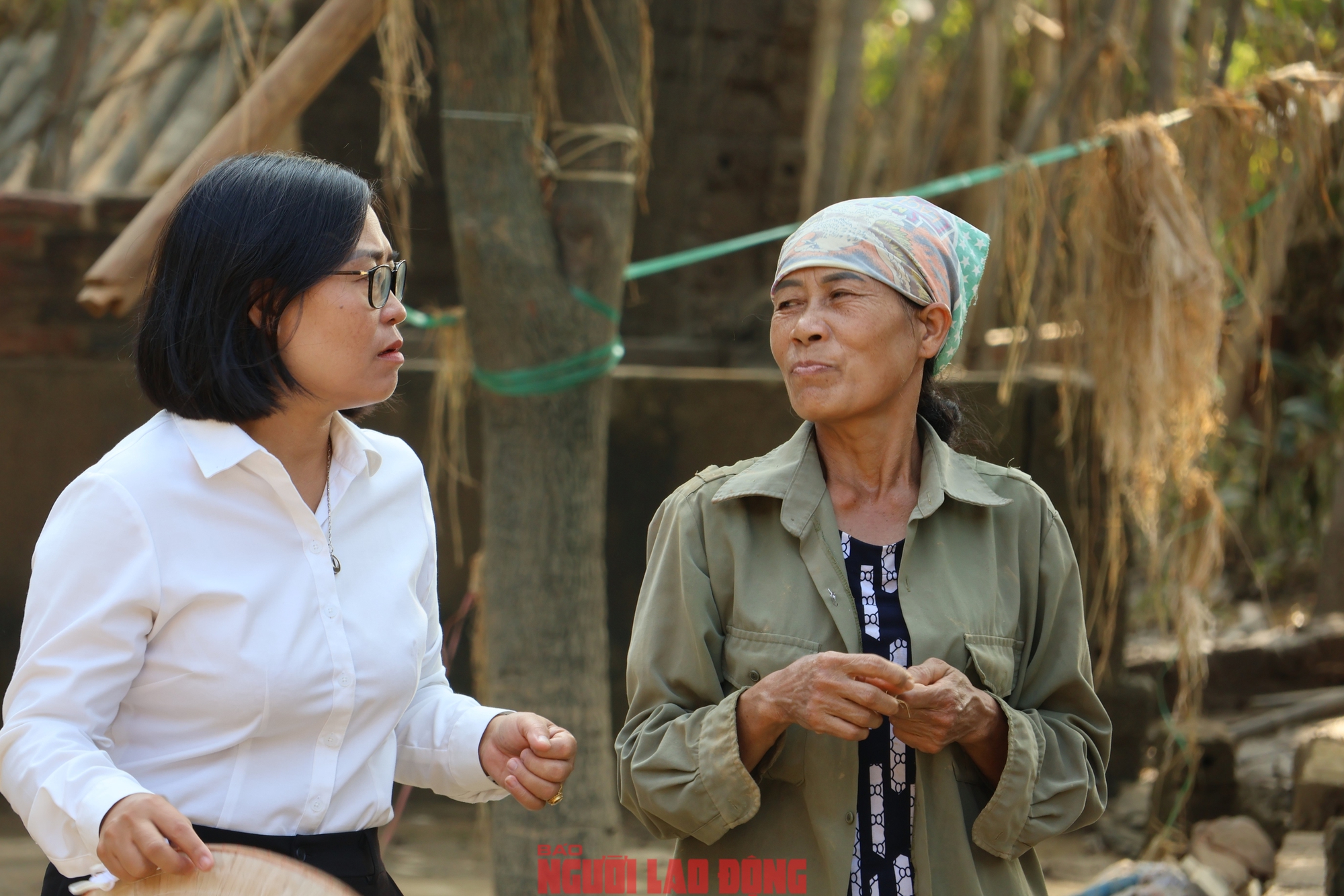 Xót xa cảnh người phụ nữ nghèo đơn thân ở Thái Nguyên chỉ có gian nhà cũ và 10 triệu đã bị lũ cuốn - Ảnh 9.