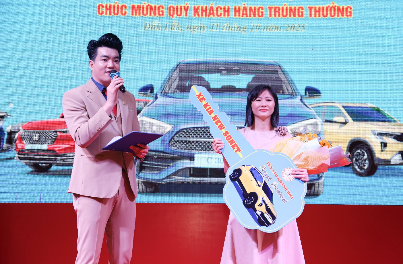 Yến sào Khánh Hòa Sanest Sanvinest tri ân khách hàng - Ảnh 1.