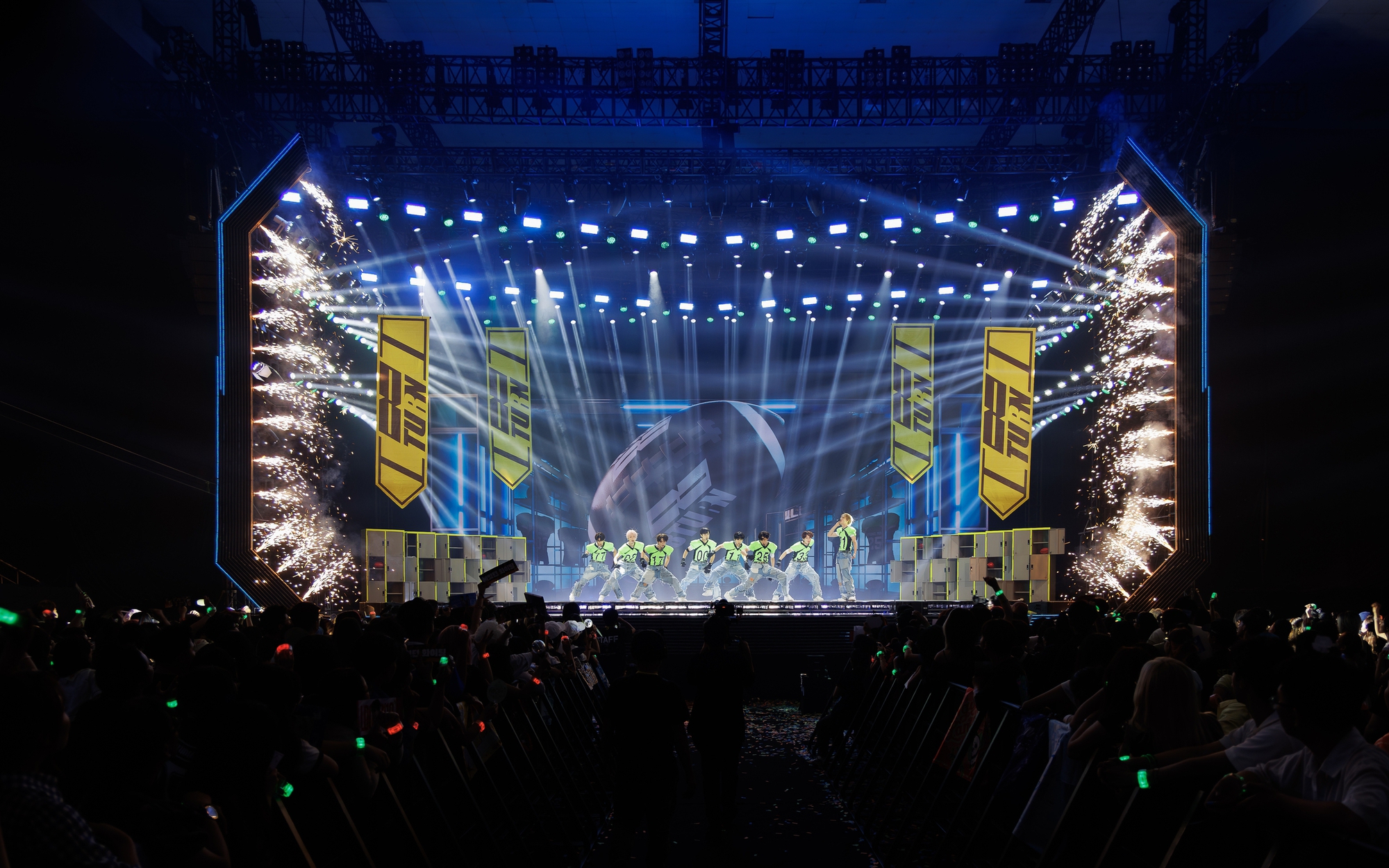 Cuộc chiến âm nhạc đỉnh cao giữa Jpop, Kpop và Vpop   - Ảnh 2.