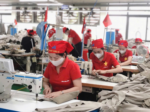 "Dệt" hạnh phúc bằng niềm tin - Ảnh 3.