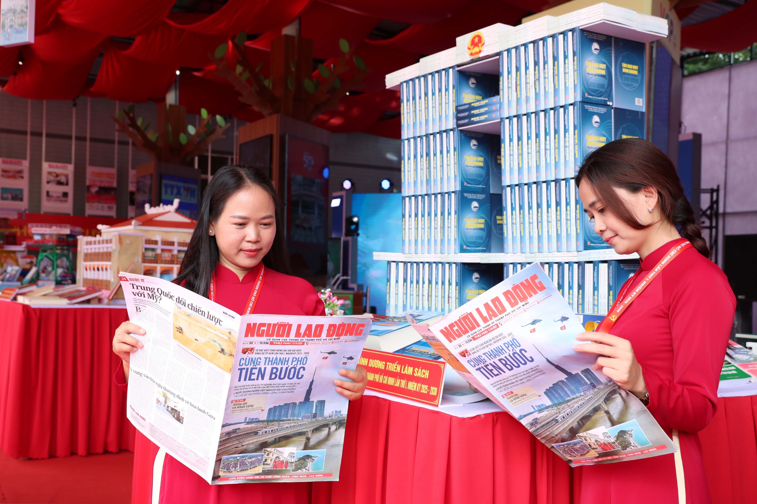 Không gian triển lãm Báo chí - Xuất bản tại Đại hội Đảng bộ TP HCM - Ảnh 3.
