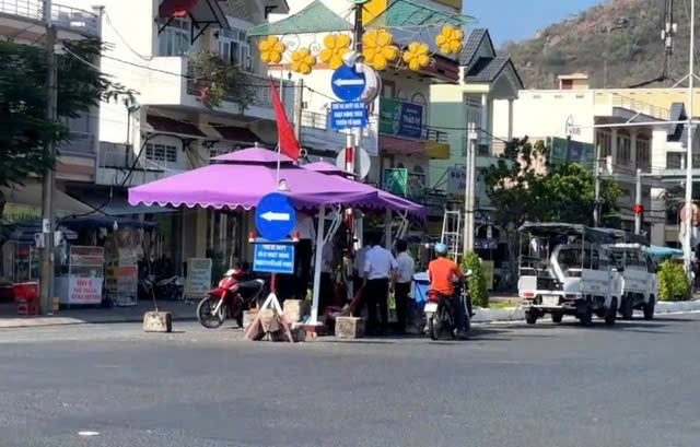 Sẽ bố trí lại các điểm thu phí vào Khu Du lịch quốc gia Núi Sam - Ảnh 2.