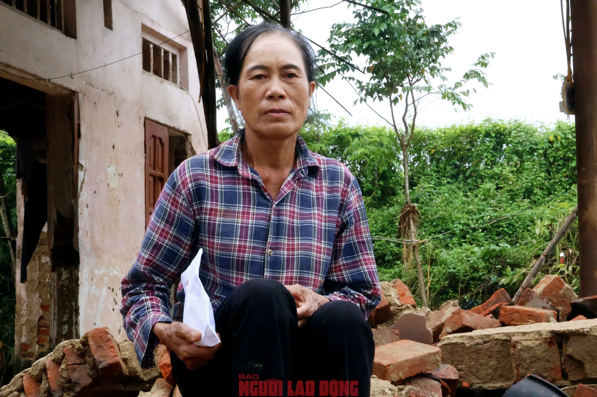 VIDEO: Báo Người Lao Động trao 200 triệu đồng hỗ trợ người dân xã Điềm Thụy (Thái Nguyên) - Ảnh 3.