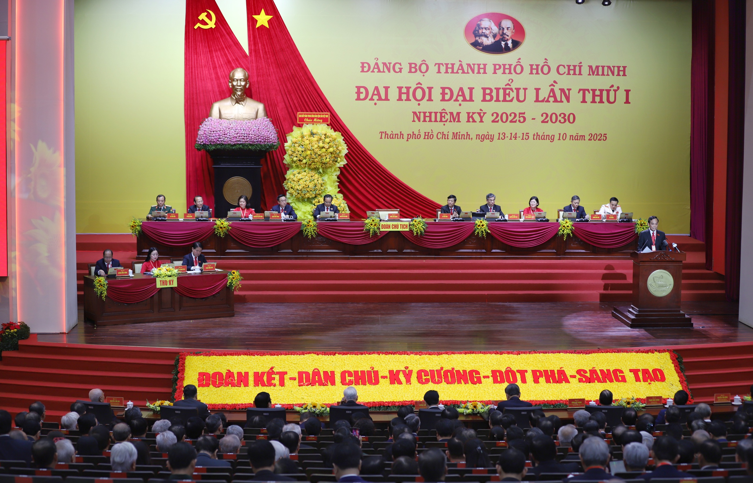 Bí thư Thành ủy TP HCM Trần Lưu Quang: Đại hội của niềm tin, tầm nhìn và hành động - Ảnh 7.