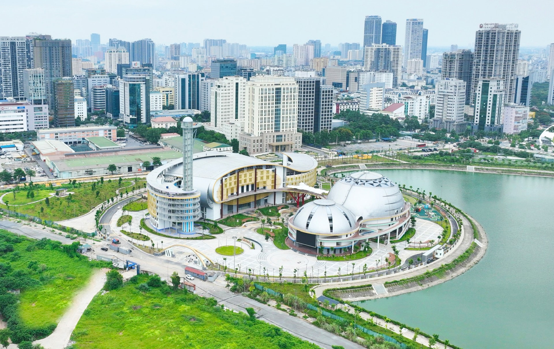 Tiên phong, đột phá trong kỷ nguyên mới, phát triển Thủ đô Hà Nội văn minh, hiện đại, hạnh phúc - Ảnh 2.