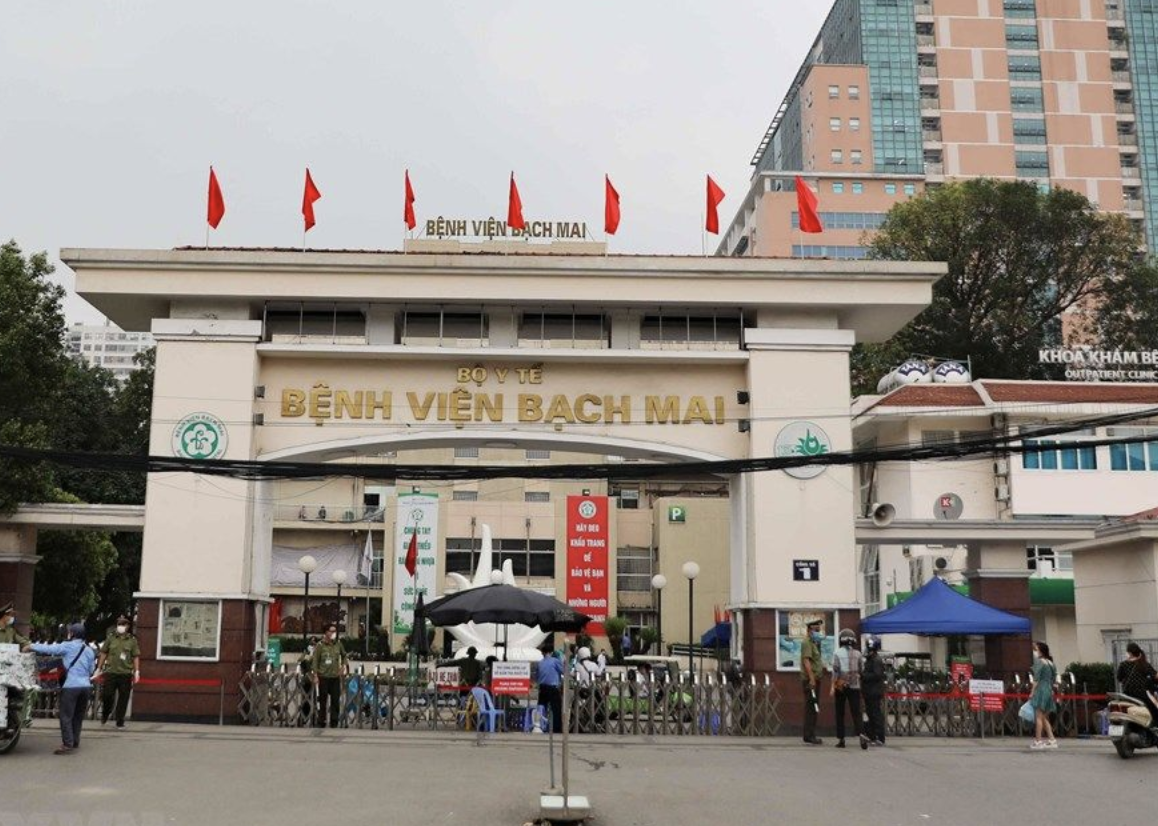 Đề xuất sáp nhập các bệnh viện lớn gây tranh luận - Ảnh 1.