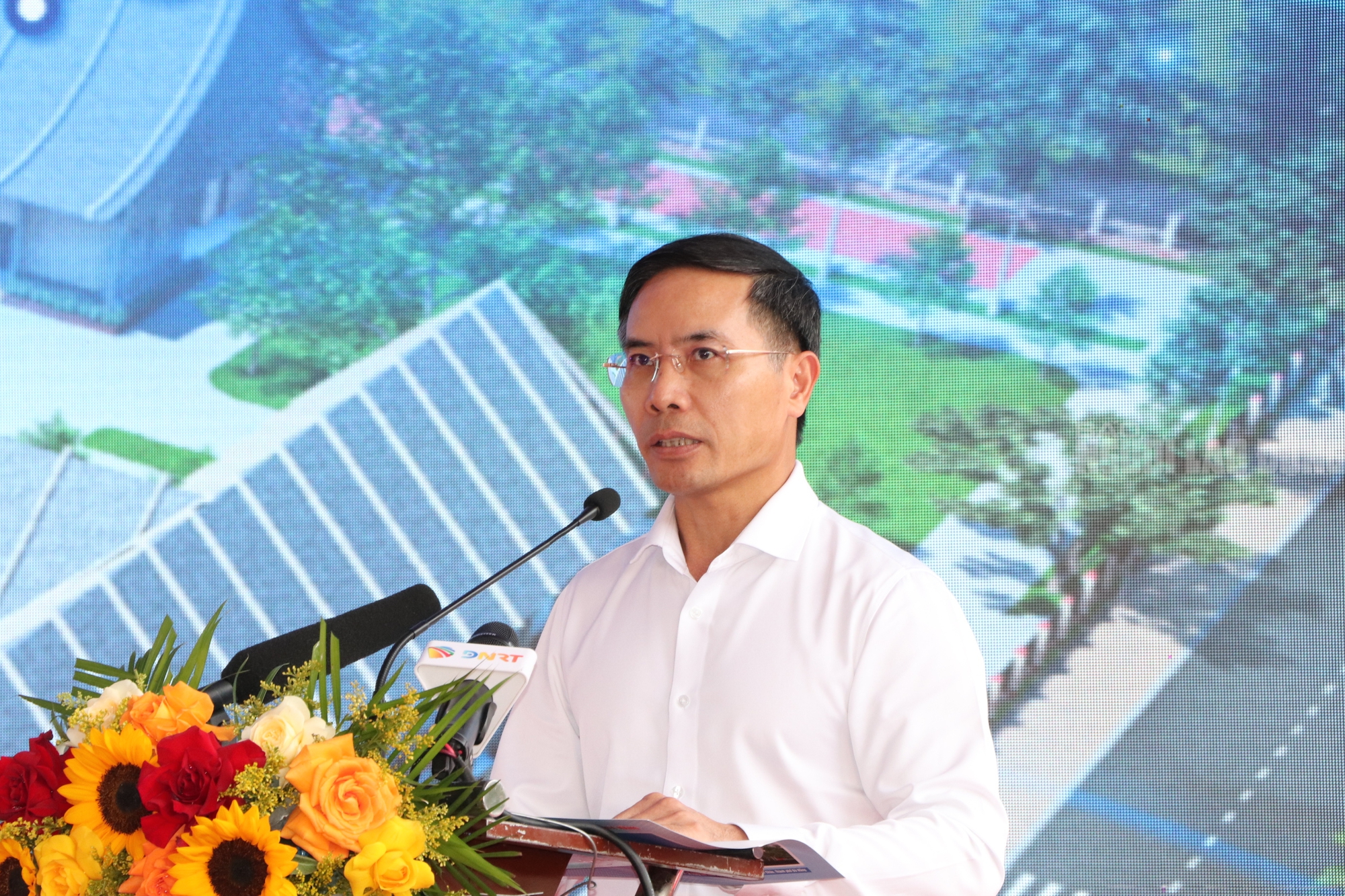 Thủ tướng Phạm Minh Chính khởi công trường học mới ở biên giới Đà Nẵng - Ảnh 5. Thủ tướng Phạm Minh Chính khởi công trường học mới ở biên giới Đà Nẵng - Ảnh 5.