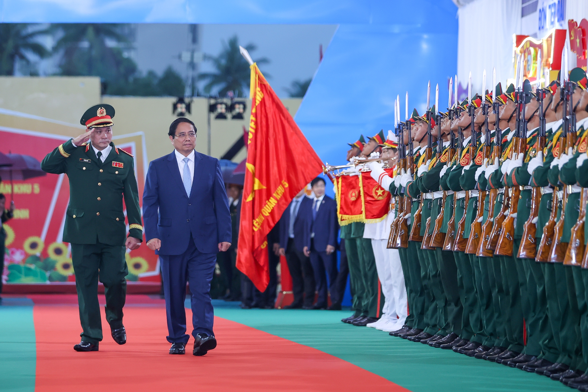 Thủ tướng Phạm Minh Chính dự lễ kỷ niệm 80 năm Lực lượng vũ trang Quân khu 5 - Ảnh 2. Thủ tướng Phạm Minh Chính dự lễ kỷ niệm 80 năm Lực lượng vũ trang Quân khu 5 - Ảnh 2.