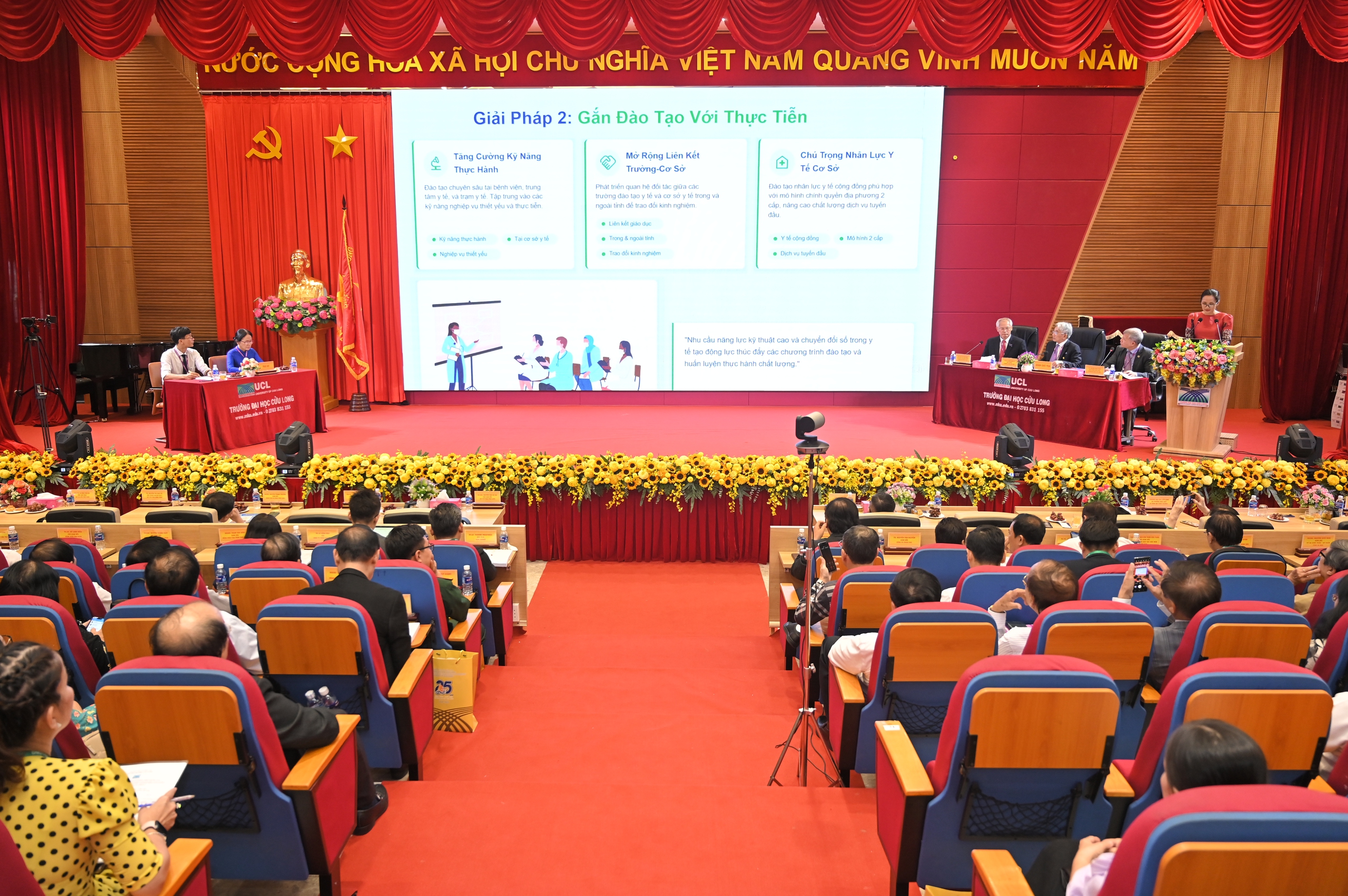 500 nhà khoa học và 2.000 đại biểu tham dự hội thảo khoa học do Trường ĐH Cửu Long tổ chức - Ảnh 1.