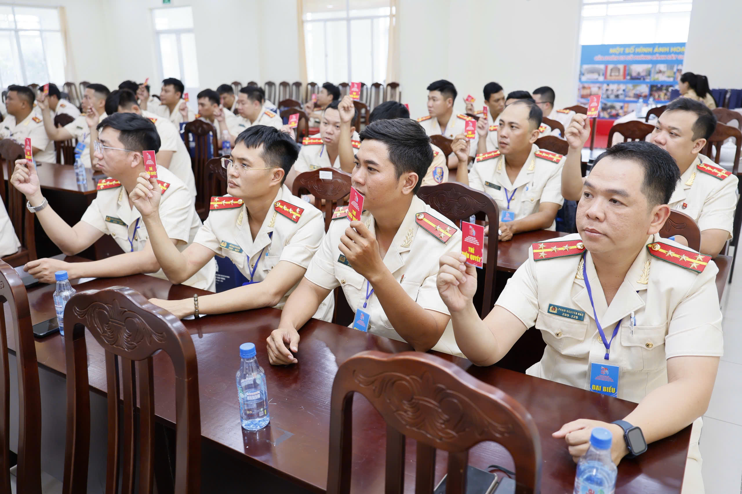 Tuổi trẻ Phòng CSGT TP HCM xung kích trong chuyển đổi số và bảo đảm trật tự an toàn giao thông - Ảnh 11.