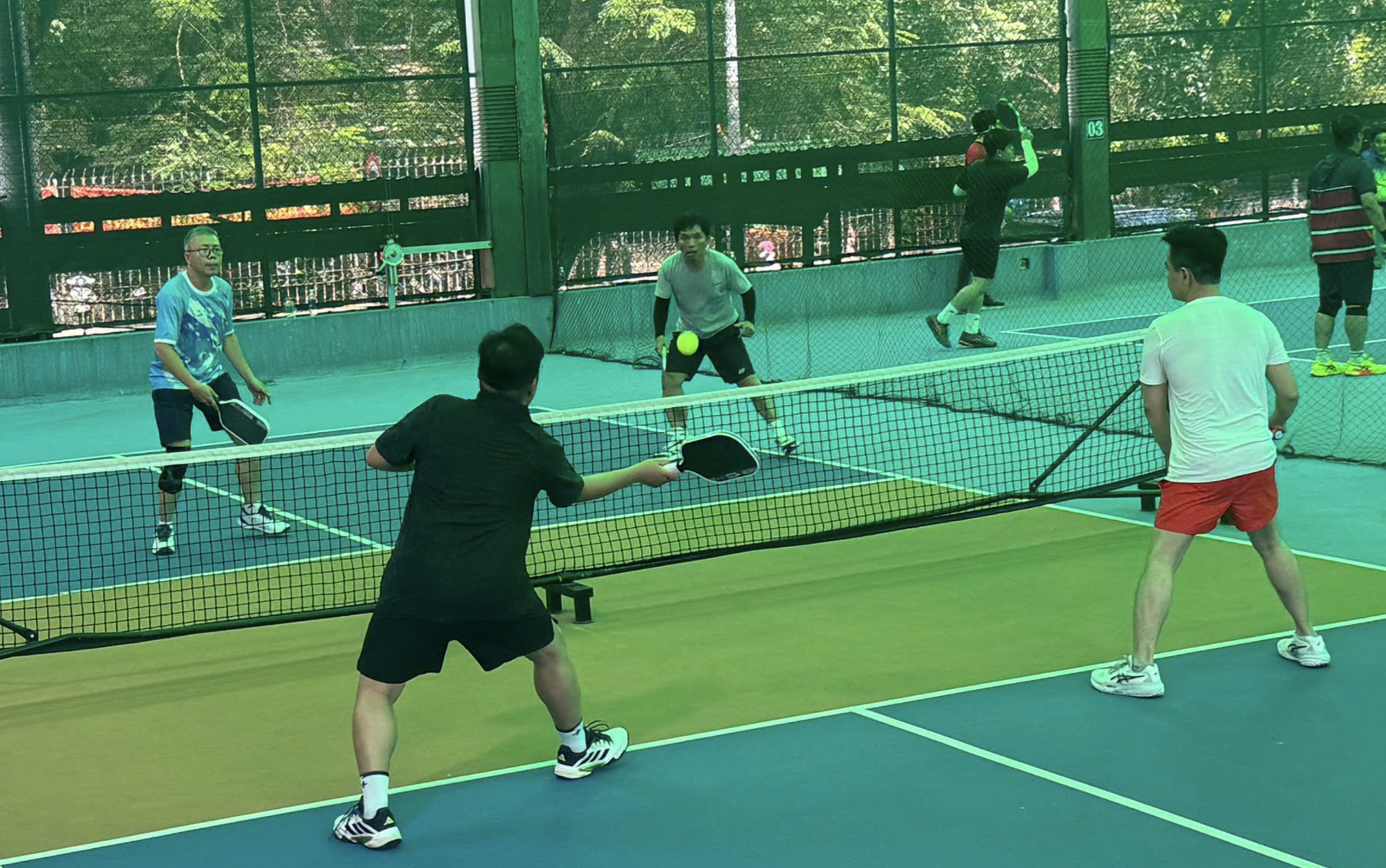 Pickleball mở màn nóng bỏng Đại hội Thể dục thể thao liên phường lần I-2025 - Ảnh 2.