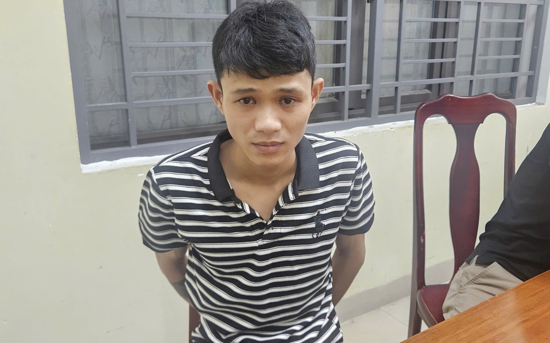 Công an Bù Đăng truy đuổi kẻ trộm cắp hơn 5km , bắt giữ hai đối tượng - Ảnh 2. Công an Bù Đăng truy đuổi kẻ trộm cắp hơn 5km , bắt giữ hai đối tượng - Ảnh 2.