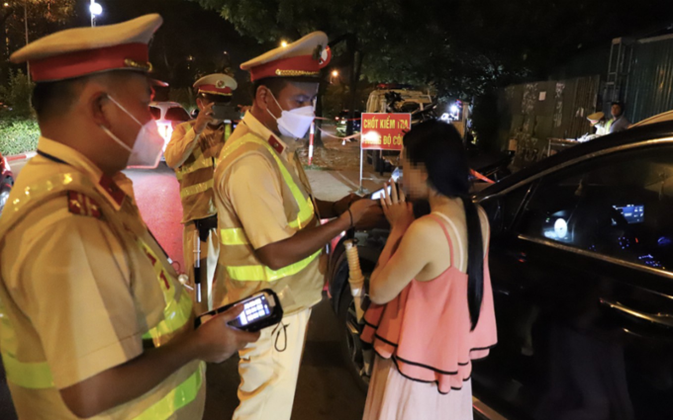 TP HCM đưa văn hóa “Đã uống rượu, bia – không lái xe” thành nếp sống  - Ảnh 2.