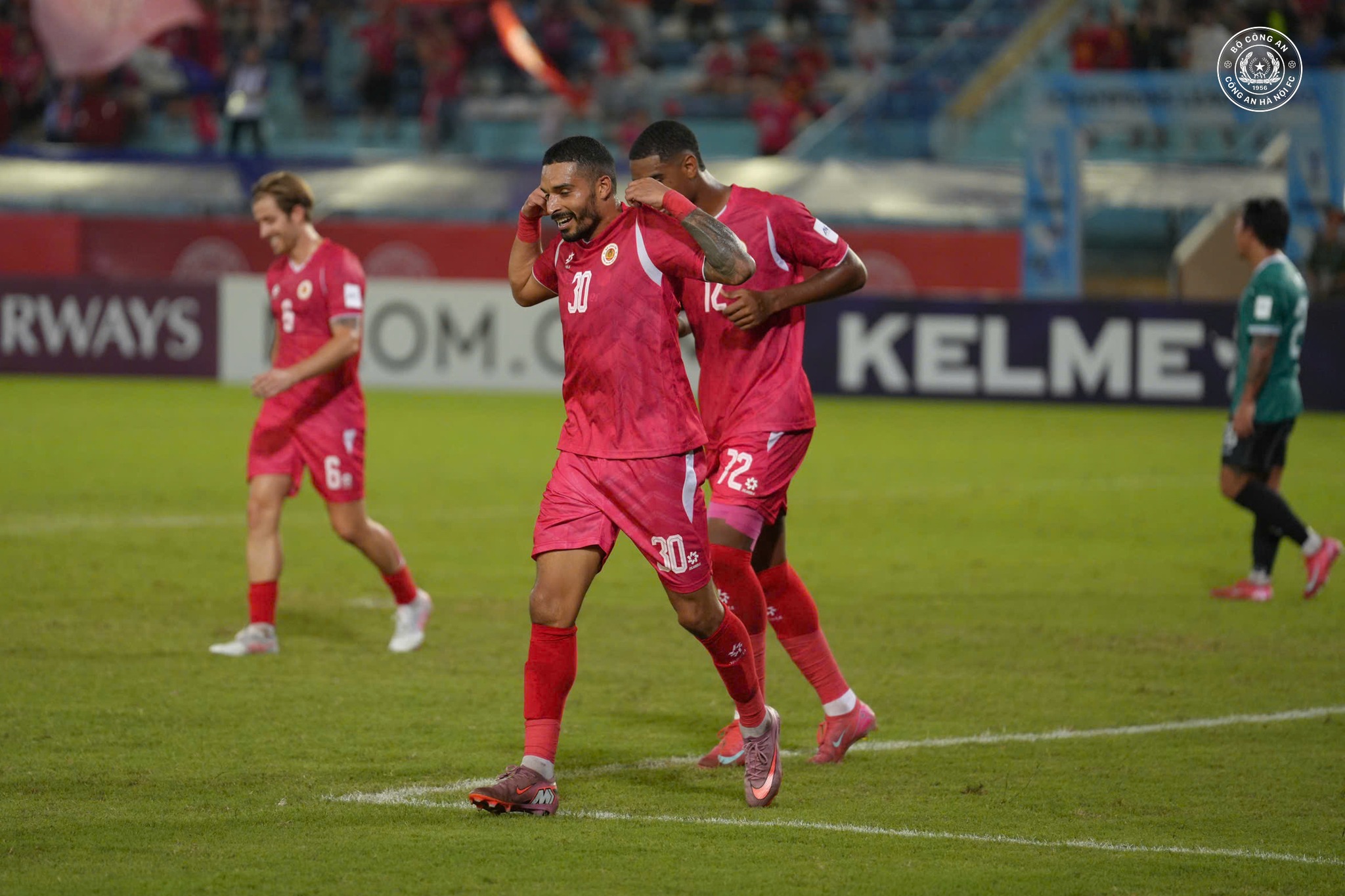 Chân sút China lập cú đúp vào lưới đội bóng của Hồng Kông - Trung Quốc - Ảnh 1.