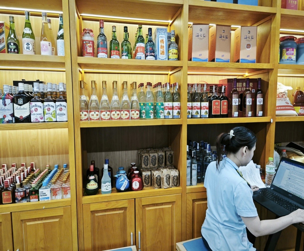 Phát hiện hàng nhập lậu Đà Nẵng tại chuỗi siêu thị mini H . Mart - Ảnh 1. Phát hiện hàng nhập lậu Đà Nẵng tại chuỗi siêu thị mini H . Mart - Ảnh 1.