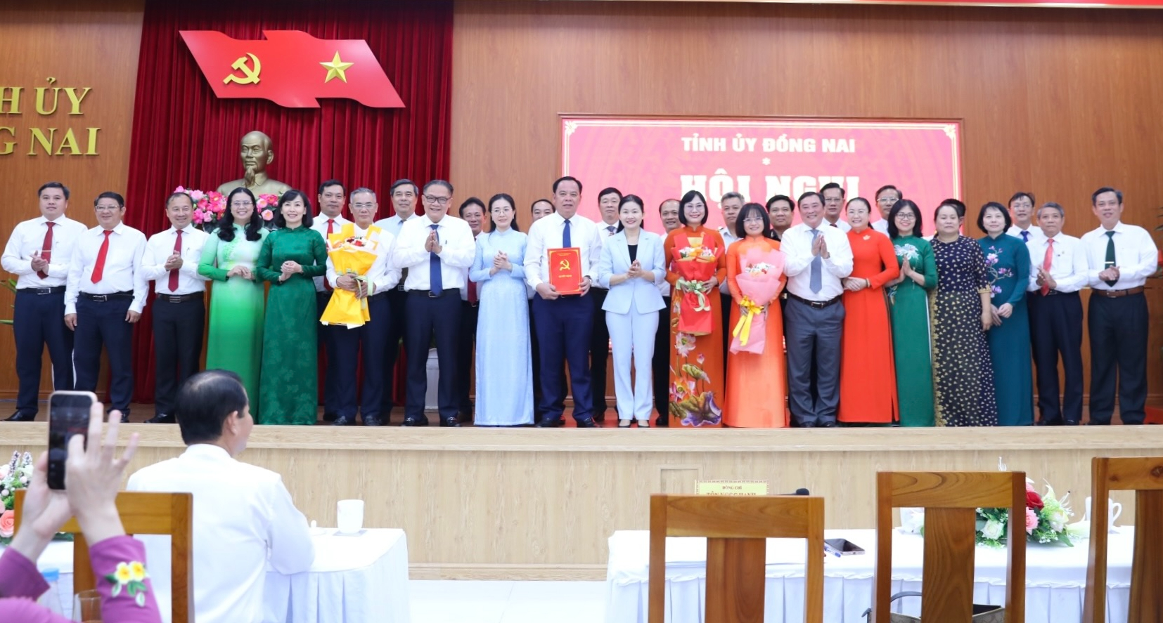 Bà Trần Thị Song Bình được bổ nhiệm làm Phó Chánh Thanh tra Đồng Nai - Ảnh 2. Bà Trần Thị Song Bình được bổ nhiệm làm Phó Chánh Thanh tra Đồng Nai - Ảnh 2.