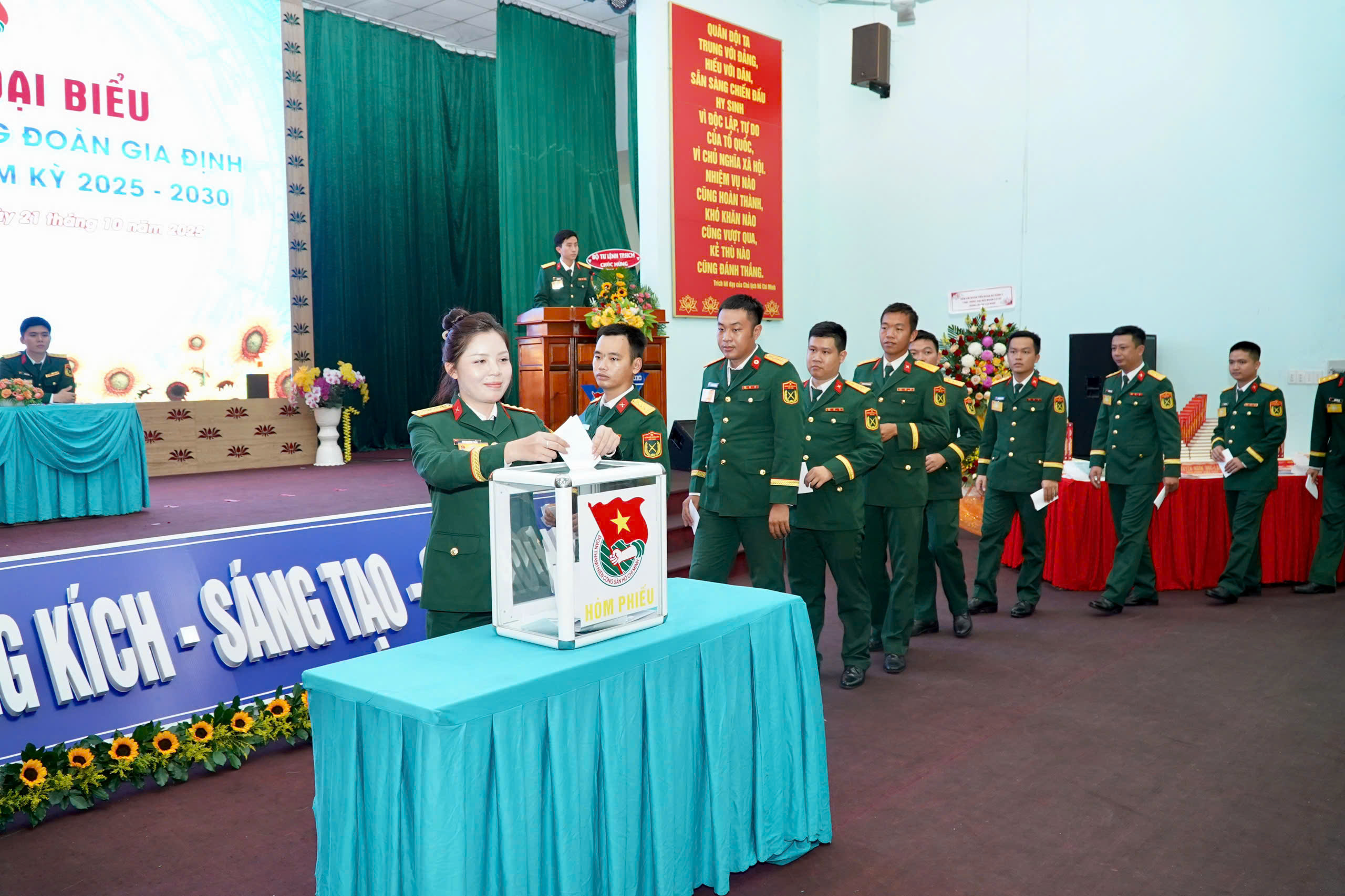 Đoàn cơ sở Trung đoàn Gia Định tổ chức Đại hội Đại biểu nhiệm kỳ 2025-2030 - Ảnh 7.