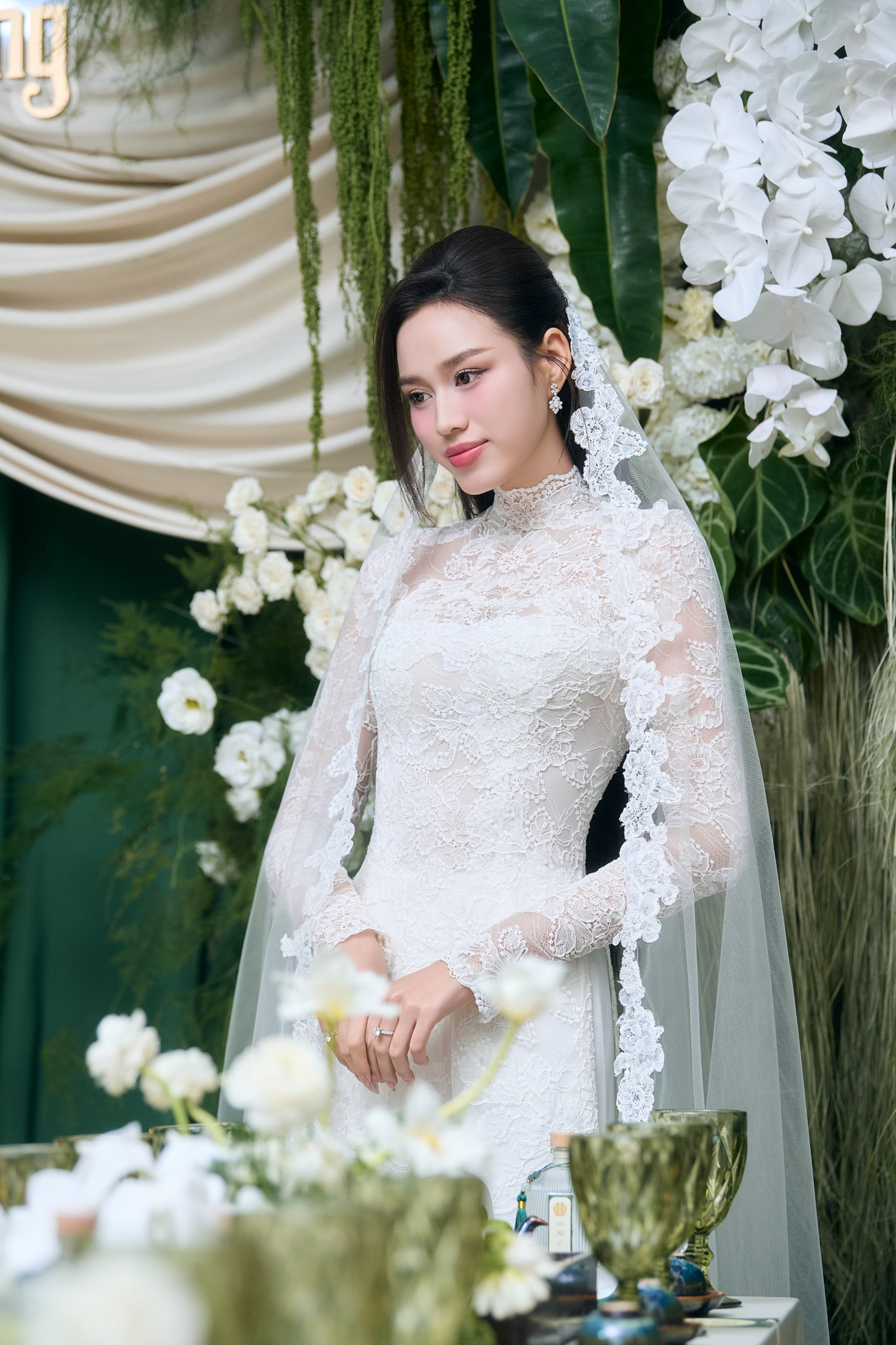 Hoa hậu Đỗ Thị Hà lên xe hoa với "thiếu gia" Tập đoàn Sơn Hải - Ảnh 3.