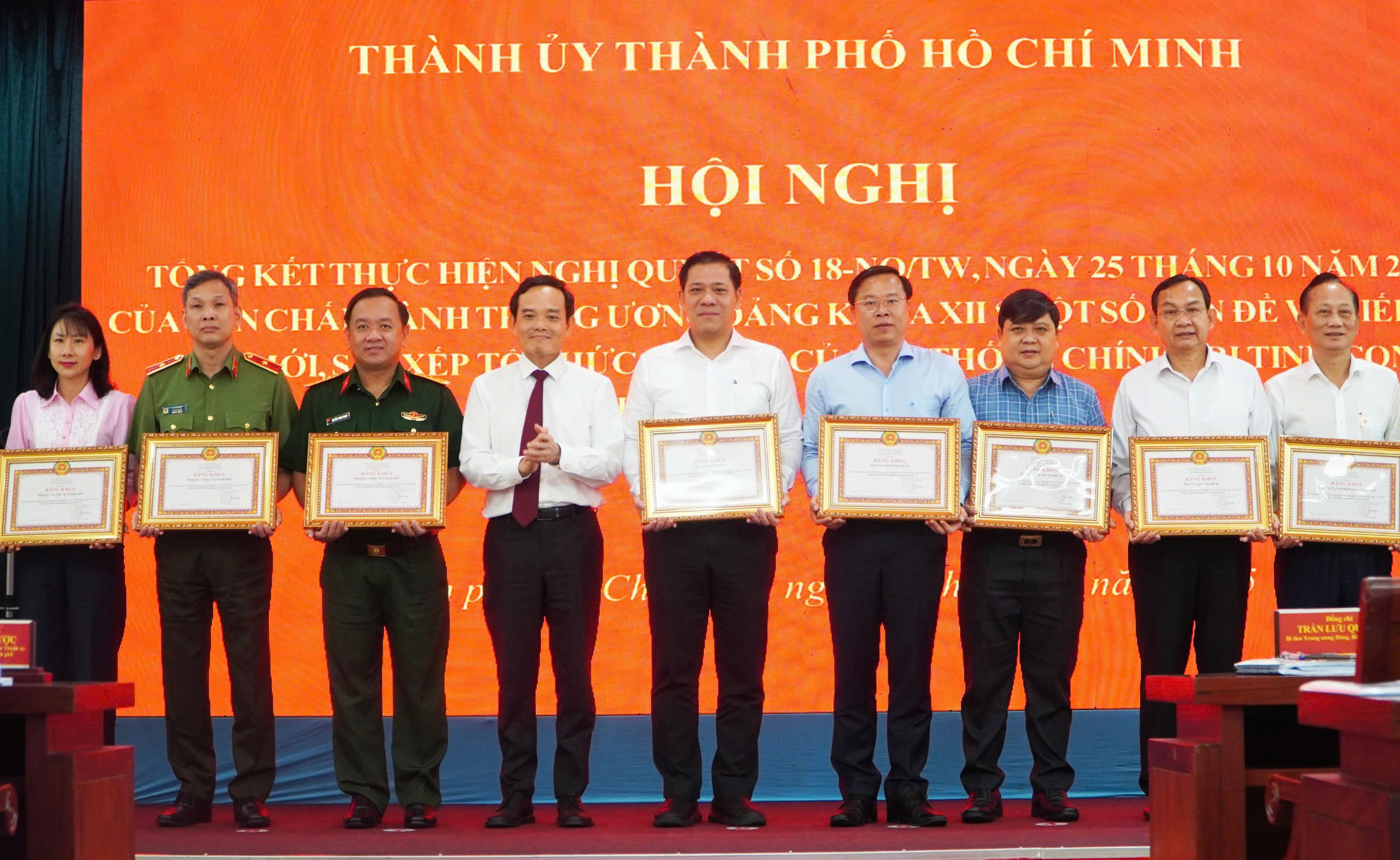 Bí thư Trần Lưu Quang: Cán bộ phải dấn thân, đúng vai, đúng việc - Ảnh 2.