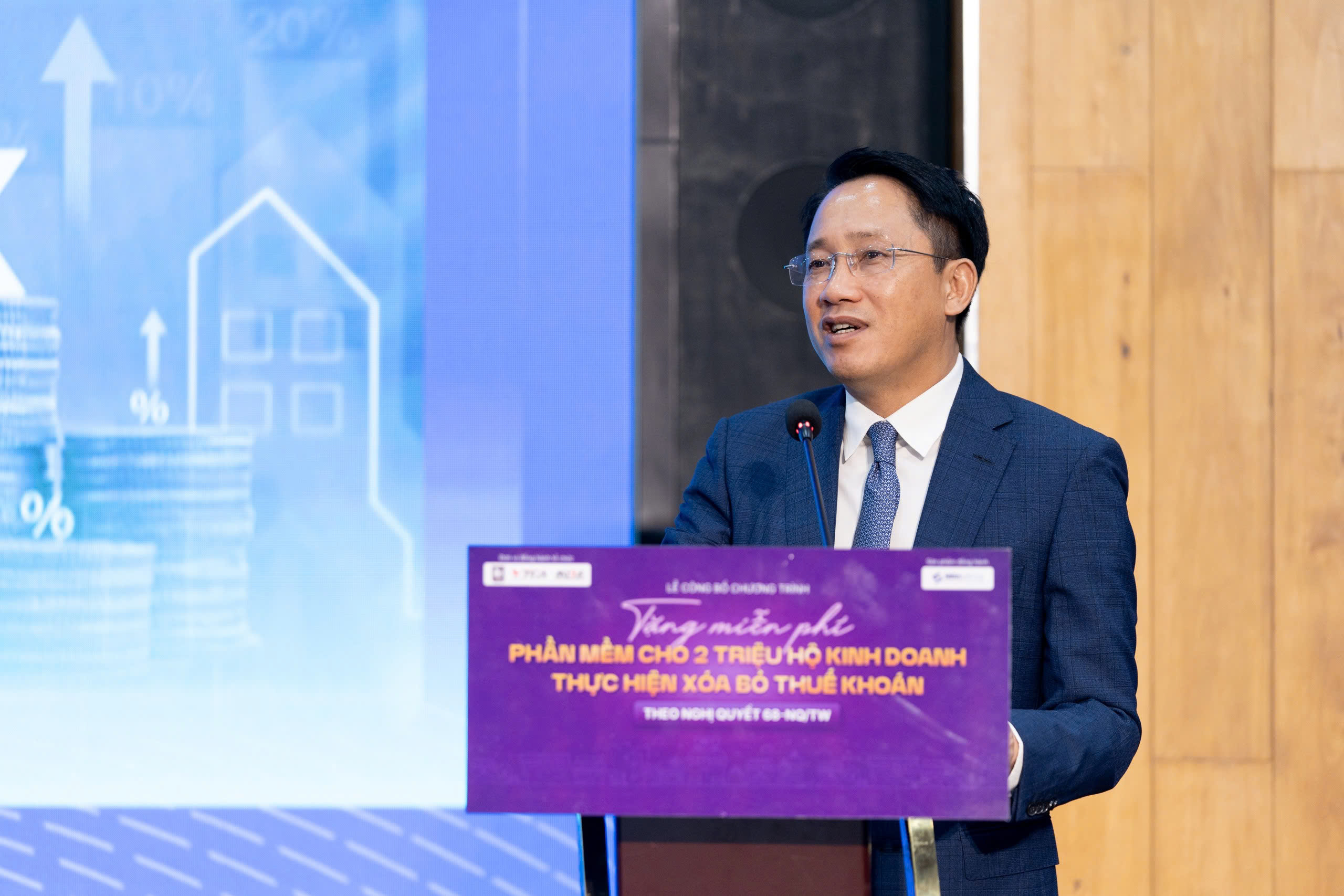 Lãnh đạo Cục thuế và lộ trình thay đổi lớn cho hộ kinh doanh Việt Nam - Ảnh 1. Lãnh đạo Cục thuế và lộ trình thay đổi lớn cho hộ kinh doanh Việt Nam - Ảnh 1.
