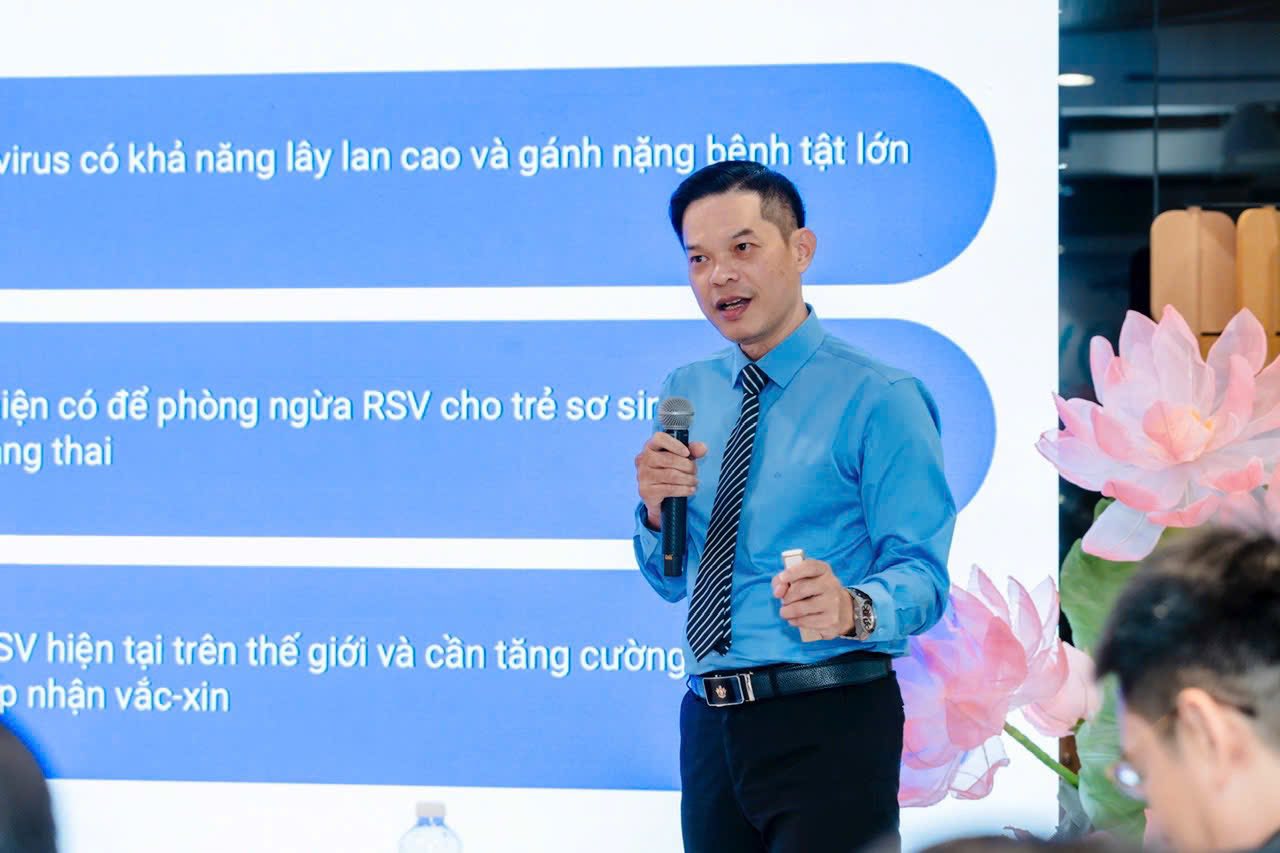 Thấy nóng, bốc hỏa trong người là dấu hiệu gì? - Ảnh 2.