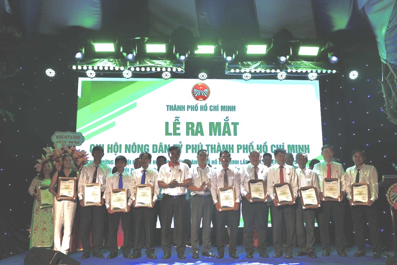 Ra mắt Chi hội Nông dân tỷ phú TP HCM - Ảnh 3.