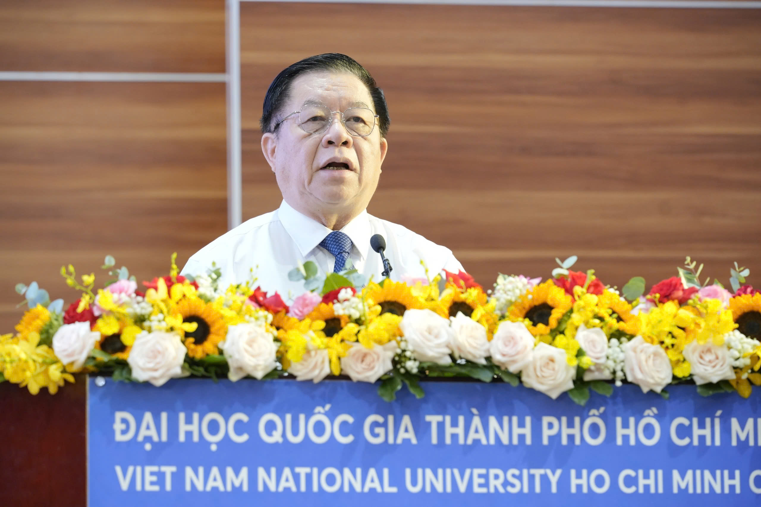 HIỆN ĐẠI HÓA, NÂNG TẦM GIÁO DỤC ĐẠI HỌC VIỆT NAM: Đầu tư đồng bộ để tạo đột phá - Ảnh 1. HIỆN ĐẠI HÓA, NÂNG TẦM GIÁO DỤC ĐẠI HỌC VIỆT NAM: Đầu tư đồng bộ để tạo đột phá - Ảnh 1.
