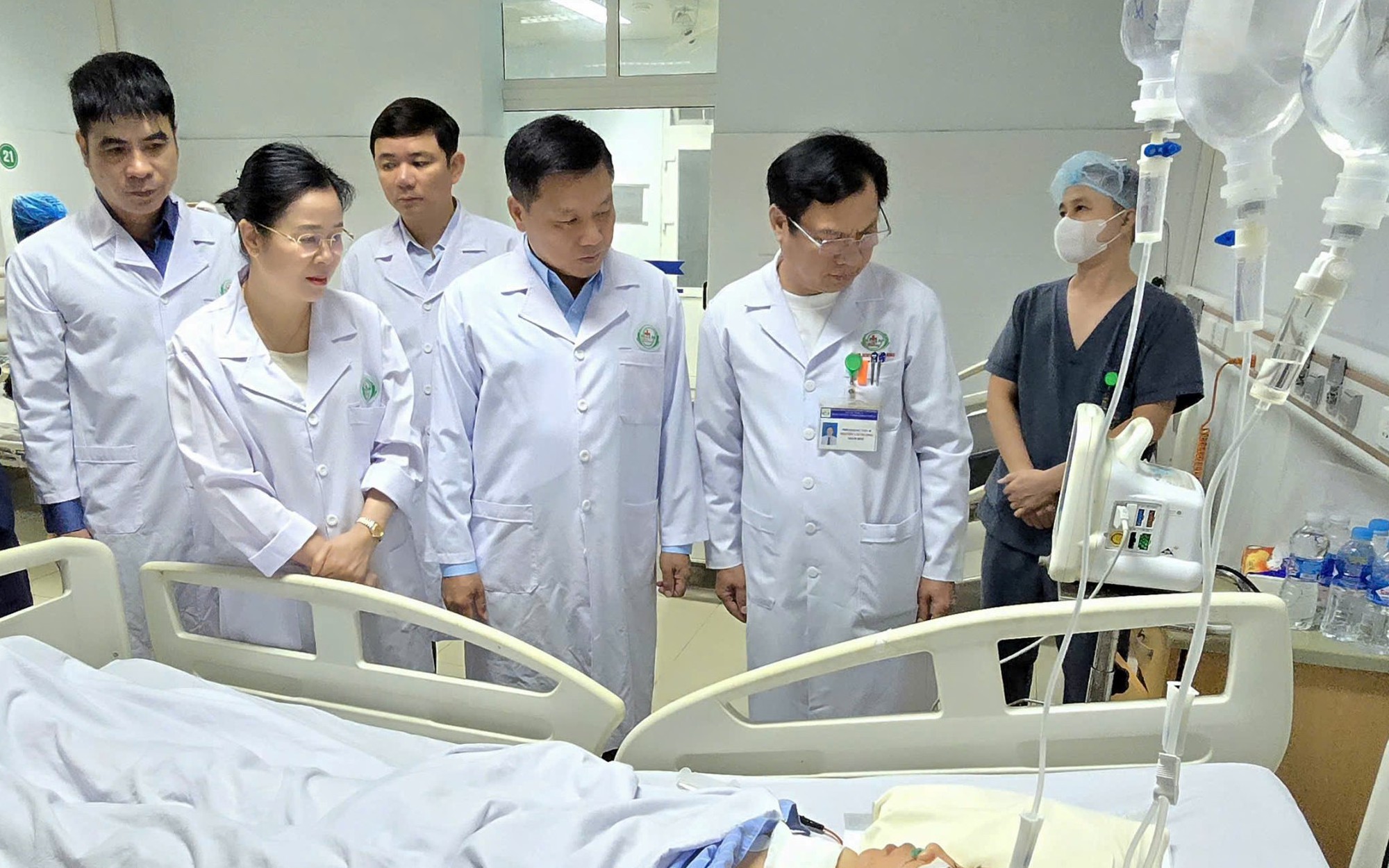 Thông tin mới về đối tượng đâm 7 người bị thương trong bệnh viện - Ảnh 2.