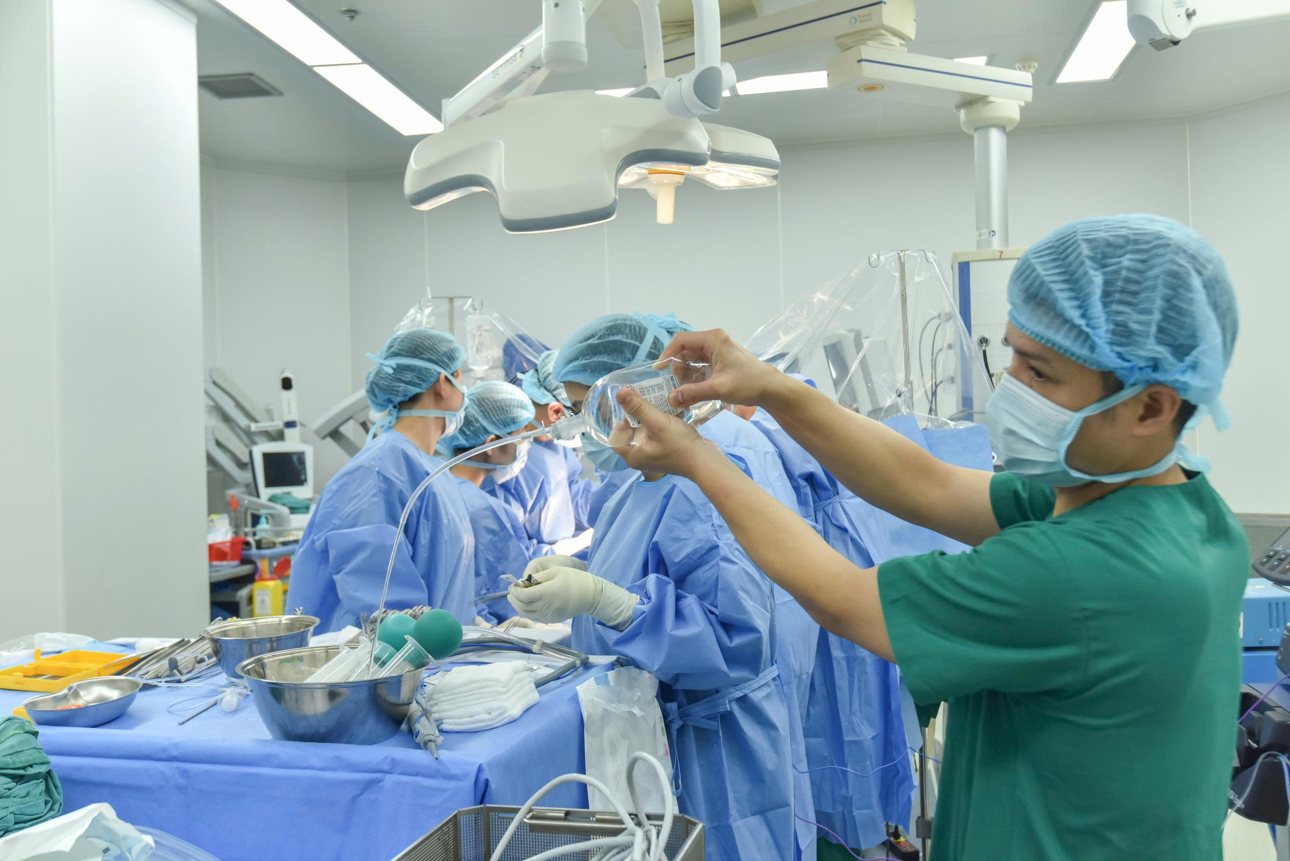 Bệnh viện Quân y 175 làm chủ kỹ thuật ghép gan chỉ sau 10 tháng - Ảnh 2.