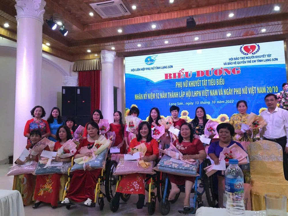 Cuộc thi viết “Lòng tốt quanh tôi” lần 3: "Bà mẹ đặc biệt" của người khuyết tật - Ảnh 2.