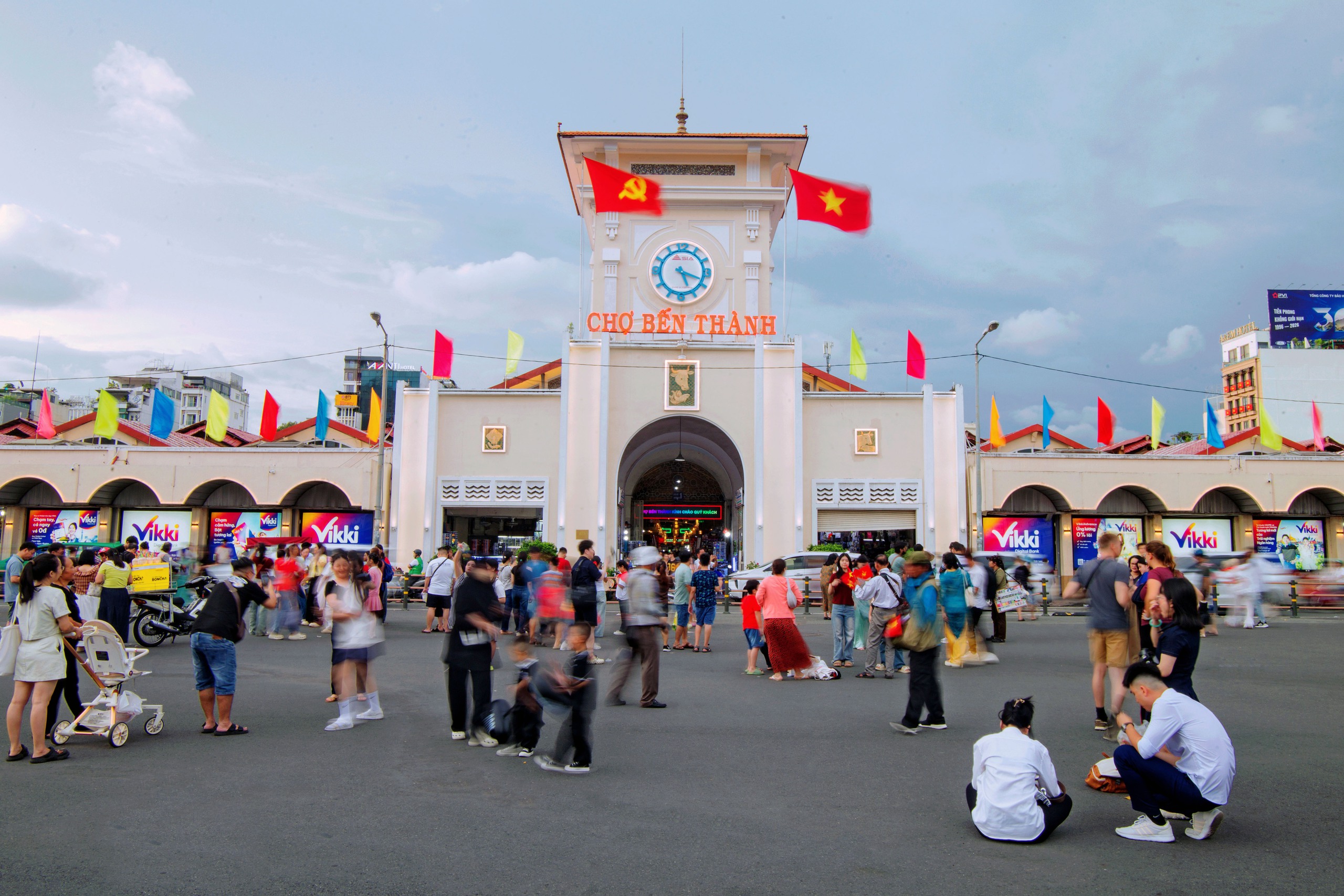 Ảnh đẹp trong tuần: Hoà bình đẹp lắm! - Ảnh 1. Ảnh đẹp trong tuần: Hoà bình đẹp lắm! - Ảnh 1.
