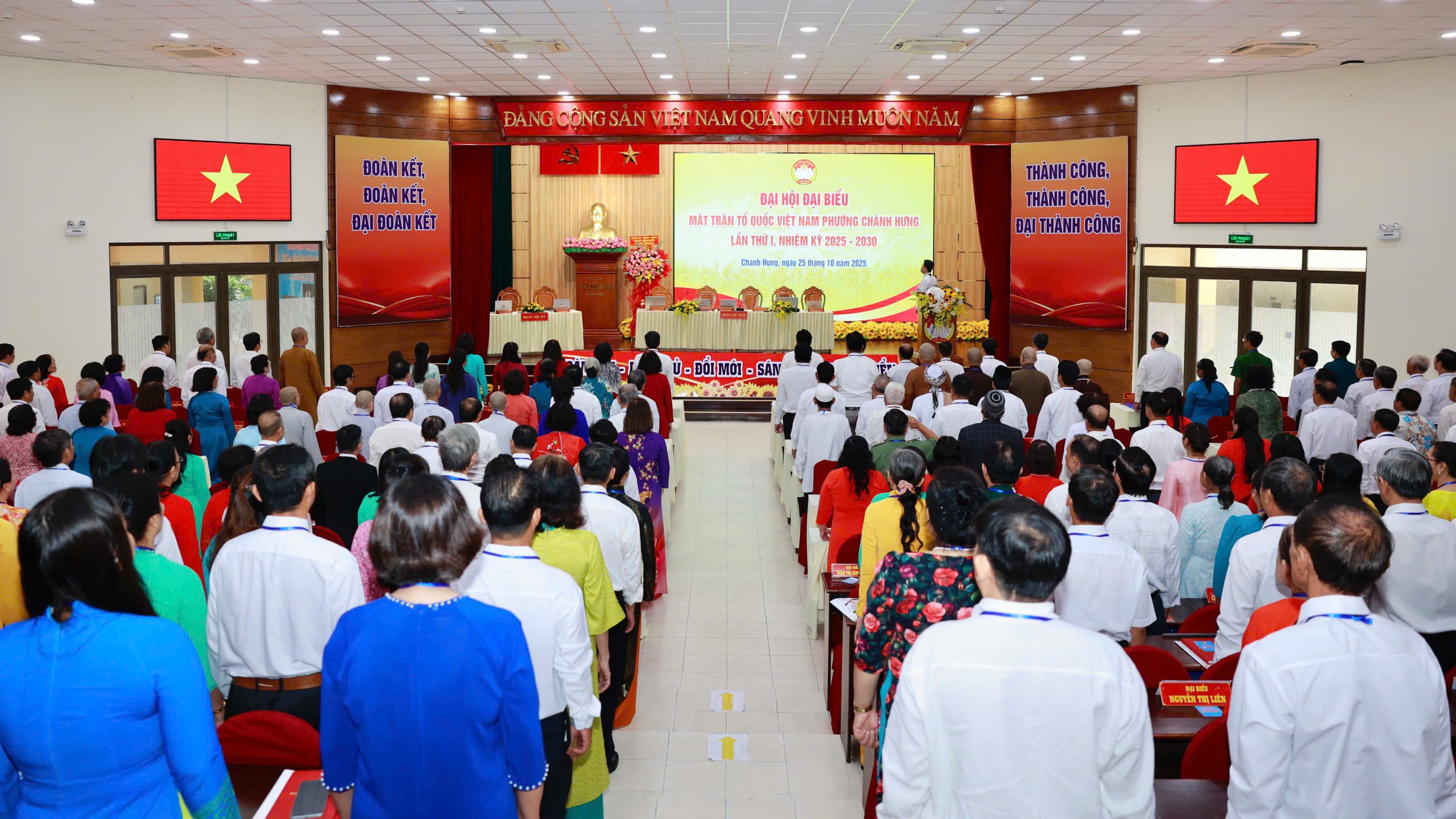 Quyết tâm xây dựng phường Chánh Hưng phát triển toàn diện, bền vững - Ảnh 1.