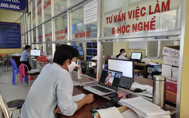 Đối tượng nào được tăng mức hưởng trợ cấp thất nghiệp từ 1-1-2026? - Ảnh 1.