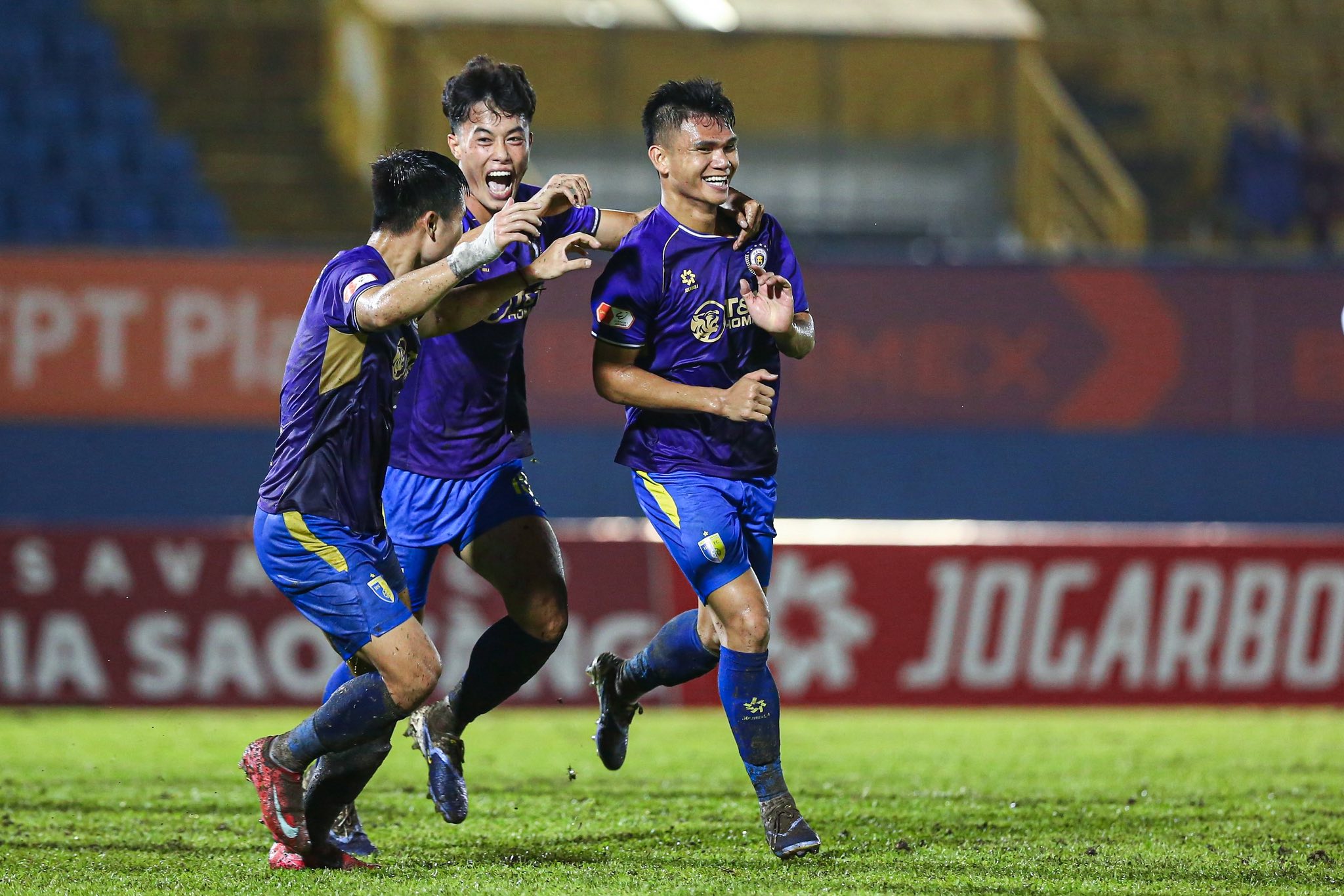 Sút hỏng phạt đền 11m, CLB Becamex TP HCM "trắng tay" trước Hà Nội FC - Ảnh 5.