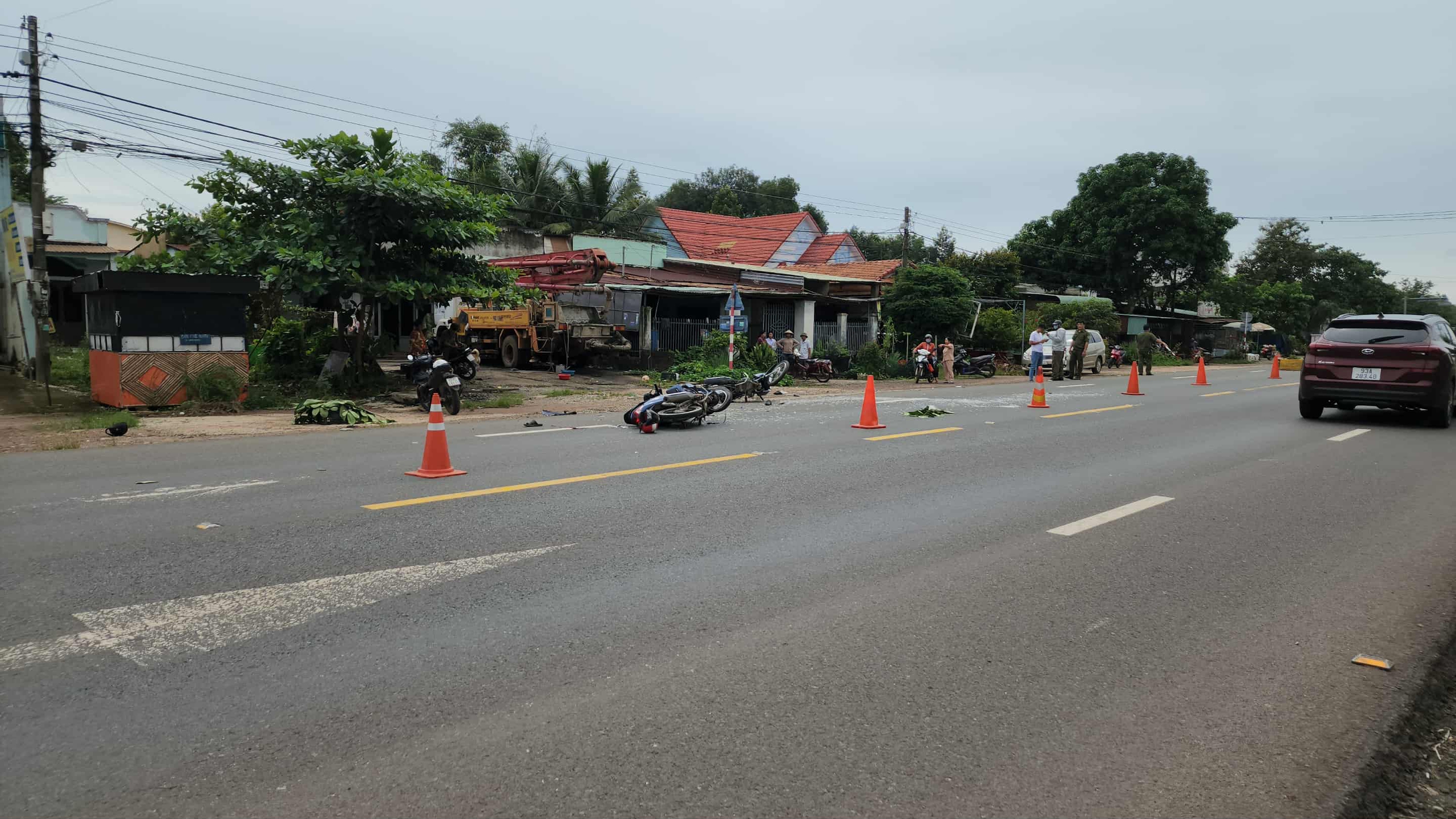 Tai nạn giao thông Đồng Nai , 2 người tử vong trong vụ va chạm nghiêm trọng - Ảnh 1. Tai nạn giao thông Đồng Nai , 2 người tử vong trong vụ va chạm nghiêm trọng - Ảnh 1.