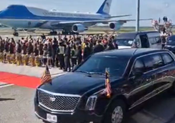 Tổng thống Mỹ Donald Trump đến Malaysia, tham dự các hội nghị của ASEAN - Ảnh 4. Tổng thống Donald Trump đến Malaysia, tham dự các hội nghị ASEAN - Ảnh 4.
